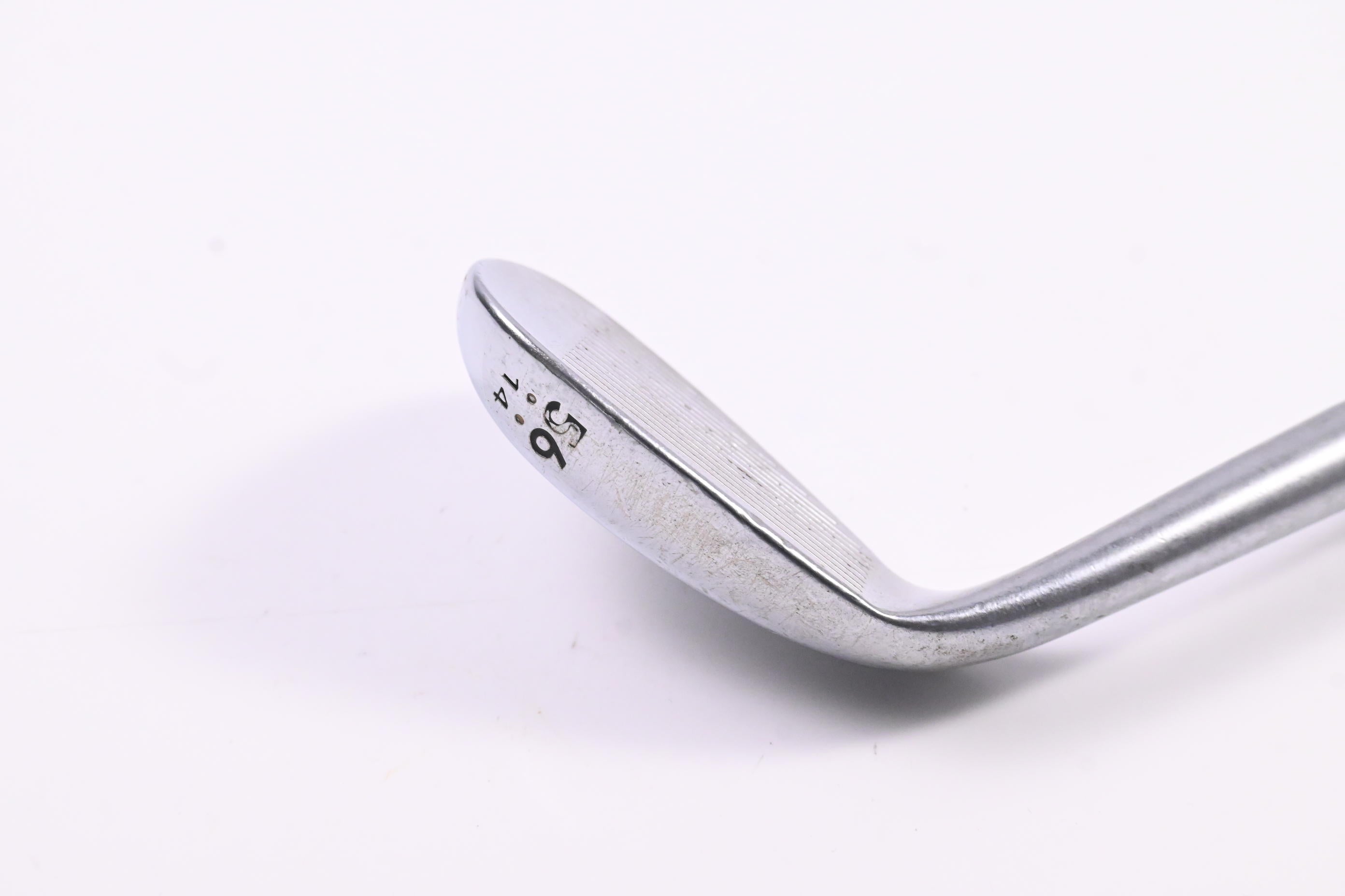 Cleveland 588 RTX Sand Wedge / 56 Degree / Wedge Flex Dynamic Gold Shaft