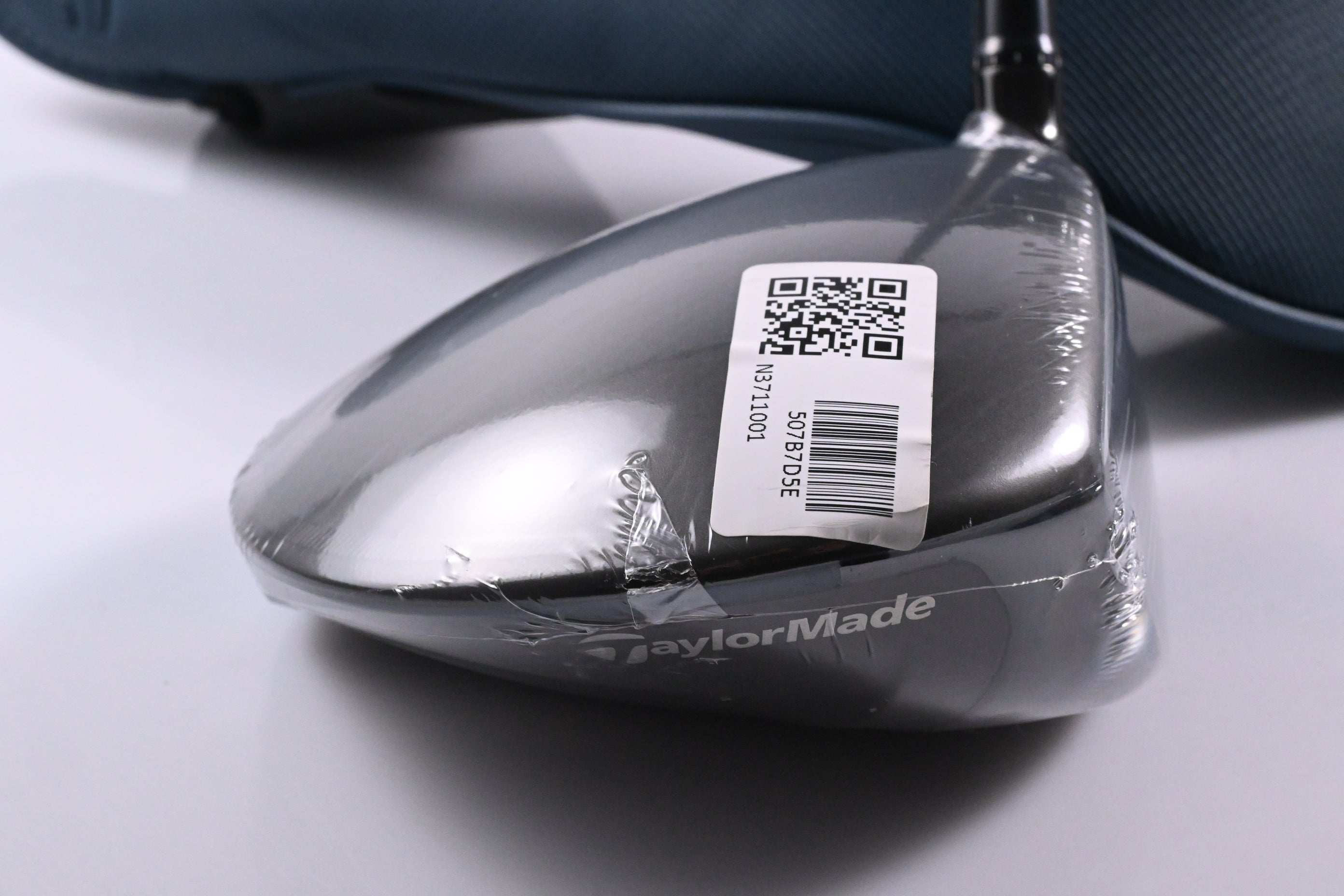 Taylormade Qi4D Driver / 9 Degree / Regular Flex REAX Blue 50 Shaft