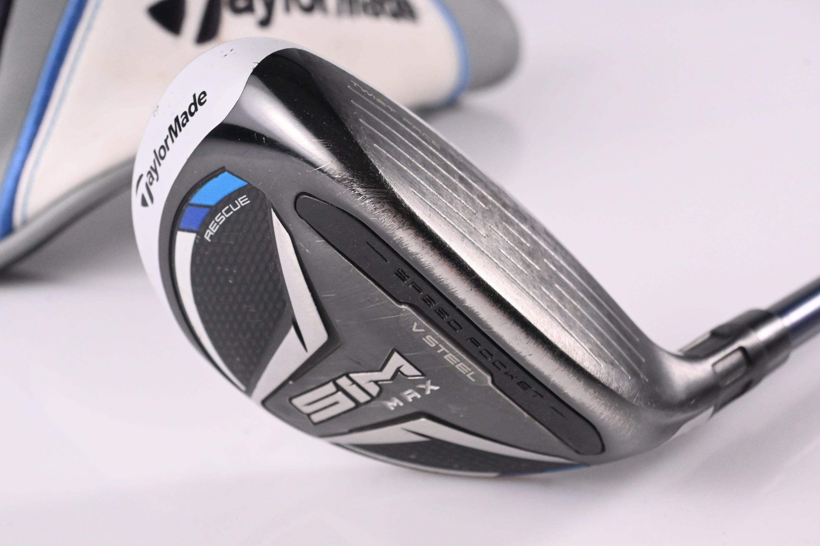 Taylormade SIM Max #3 Hybrid / 19 Degree / Regular Flex Fujikura Ventus Blue 6