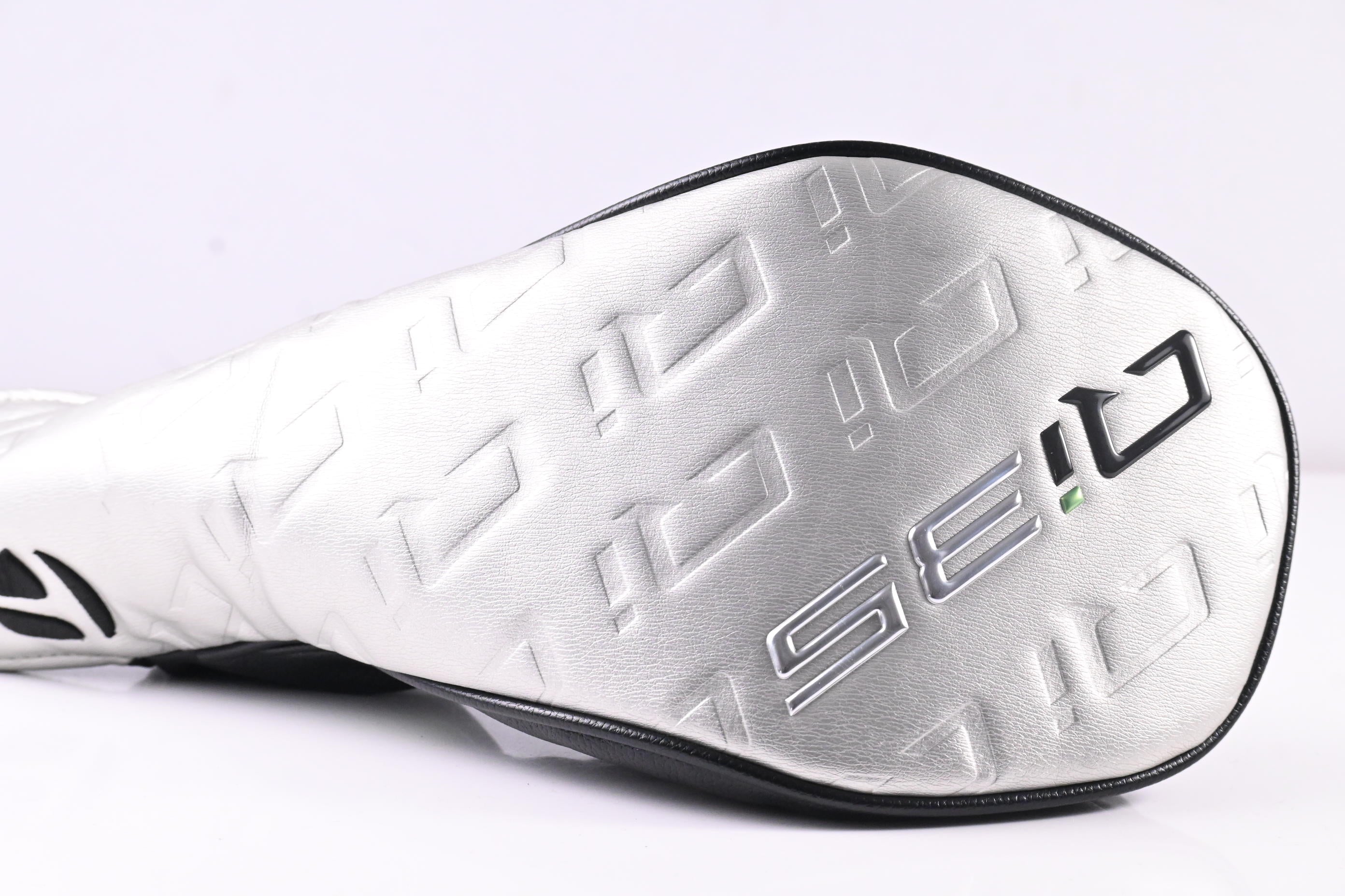 Taylormade Qi35 Driver / 10.5 Degree / Regular Flex Fujikura Ventus Blue 5 Shaft