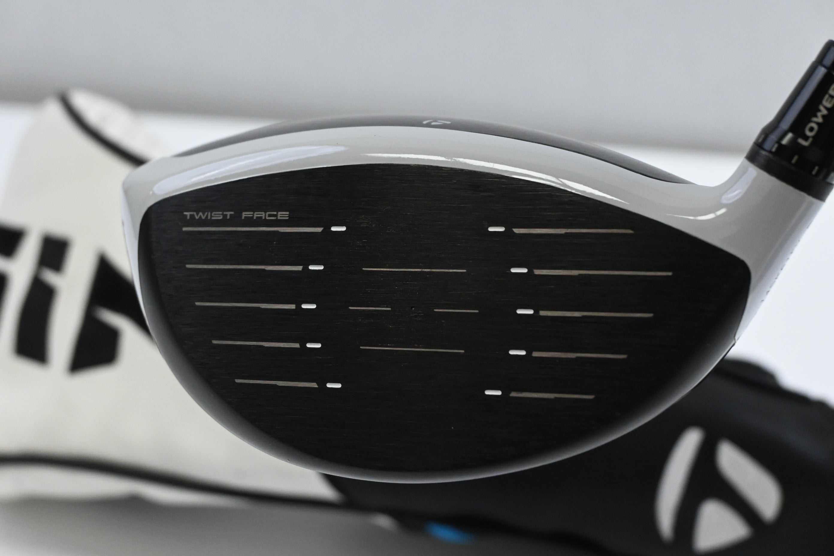 Taylormade SIM2 Max Driver / 9 Degree / Regular Flex UST Helium 5