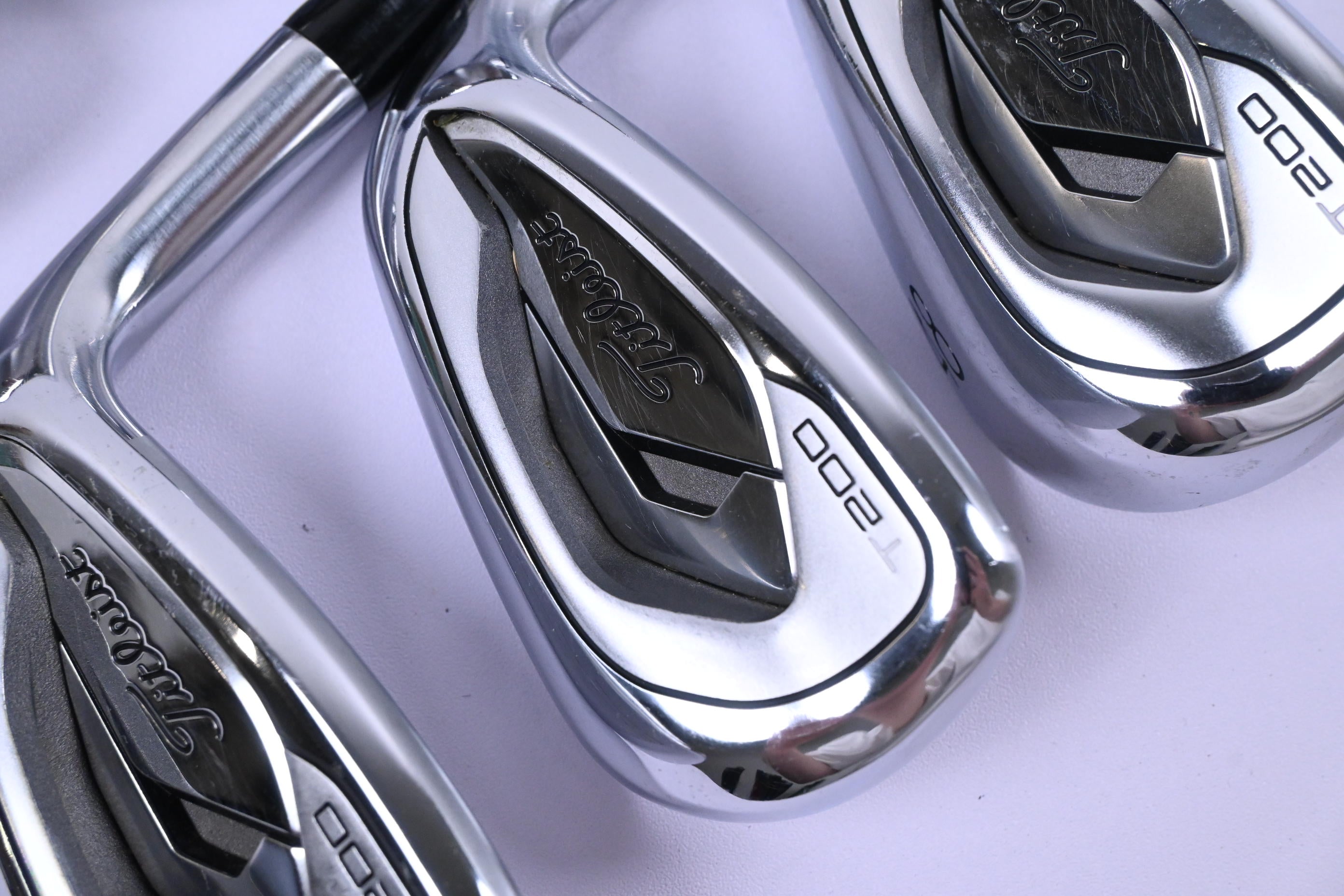 Titleist T200 2019 Irons / 6-PW+GW / Regular Flex AMT White R300 Shafts