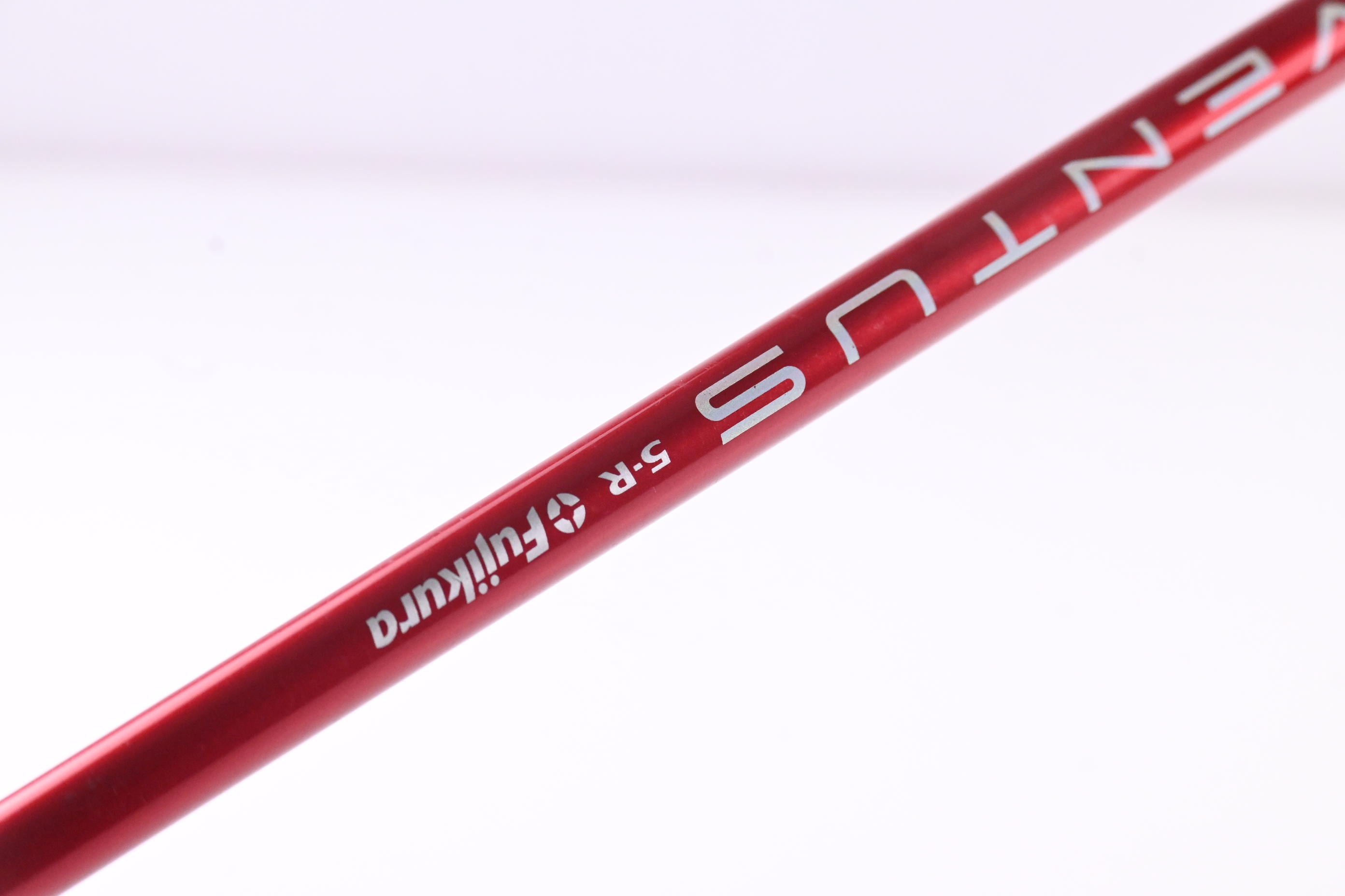 Taylormade SIM Driver / 10.5 Degree / Regular Flex Fujikura Ventus Red 5 Shaft