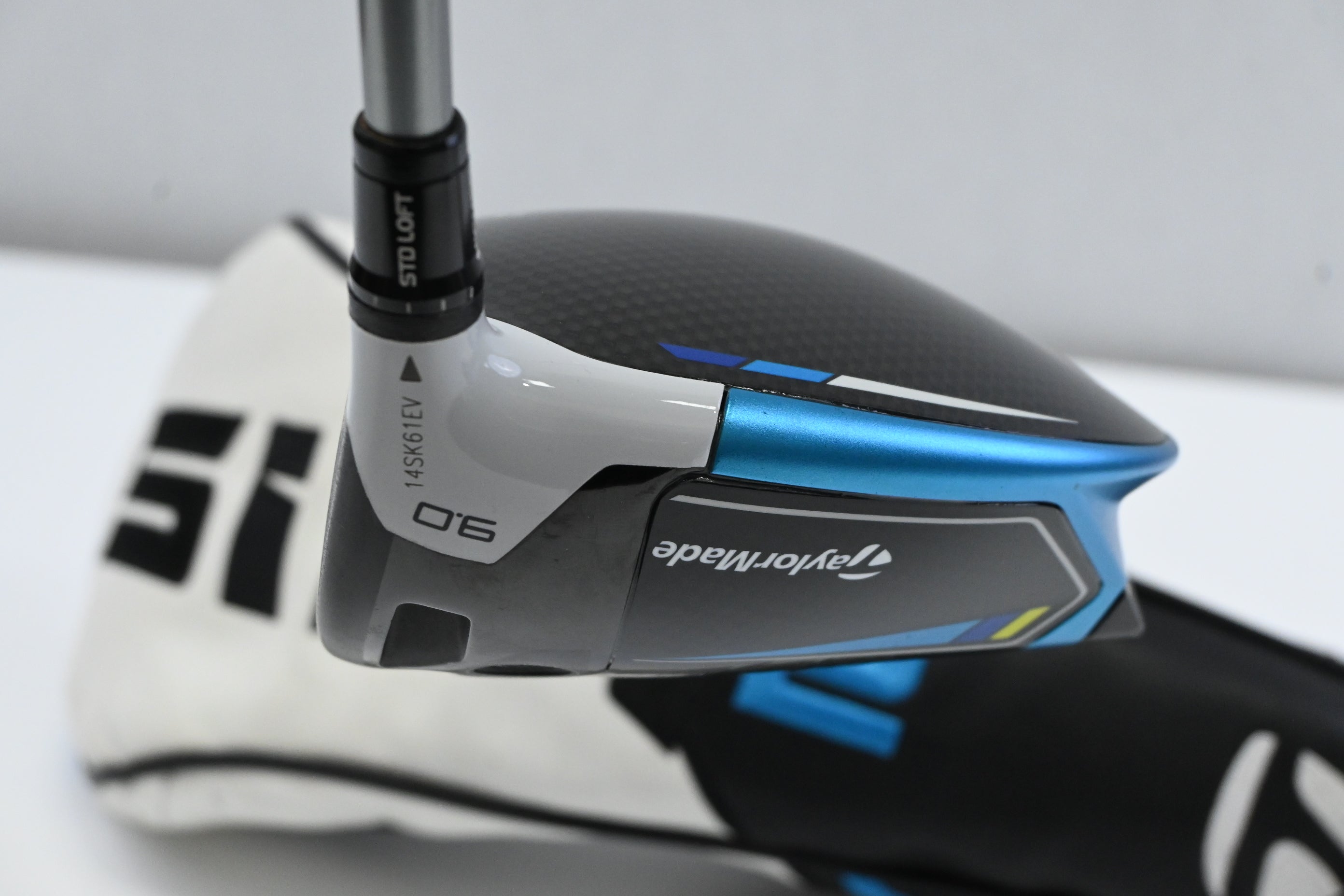Taylormade SIM2 Max Driver / 9 Degree / Regular Flex UST Helium 5