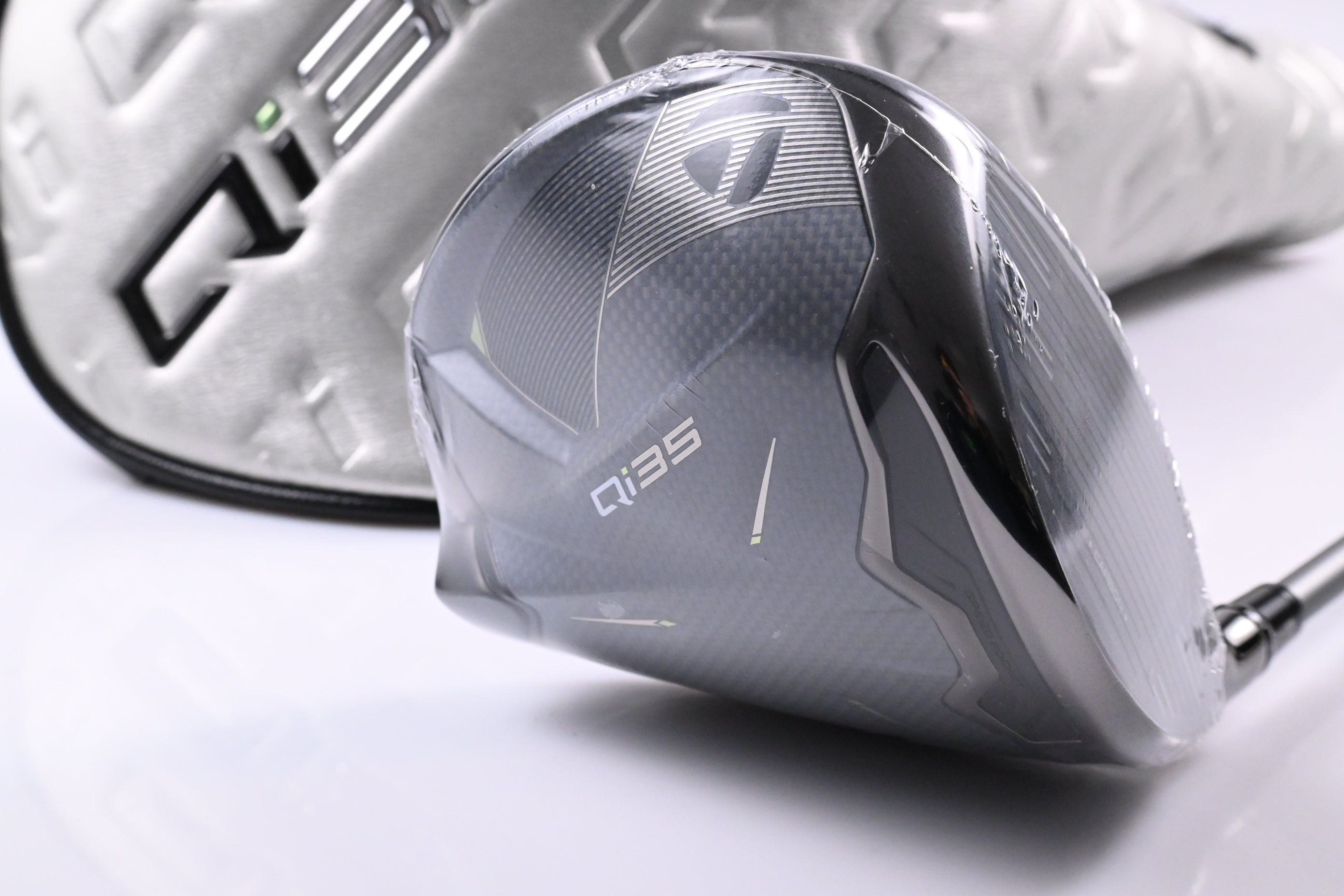 Taylormade Qi35 Max Driver / 12 Degree / Regular Flex Air Speeder 50 Shaft