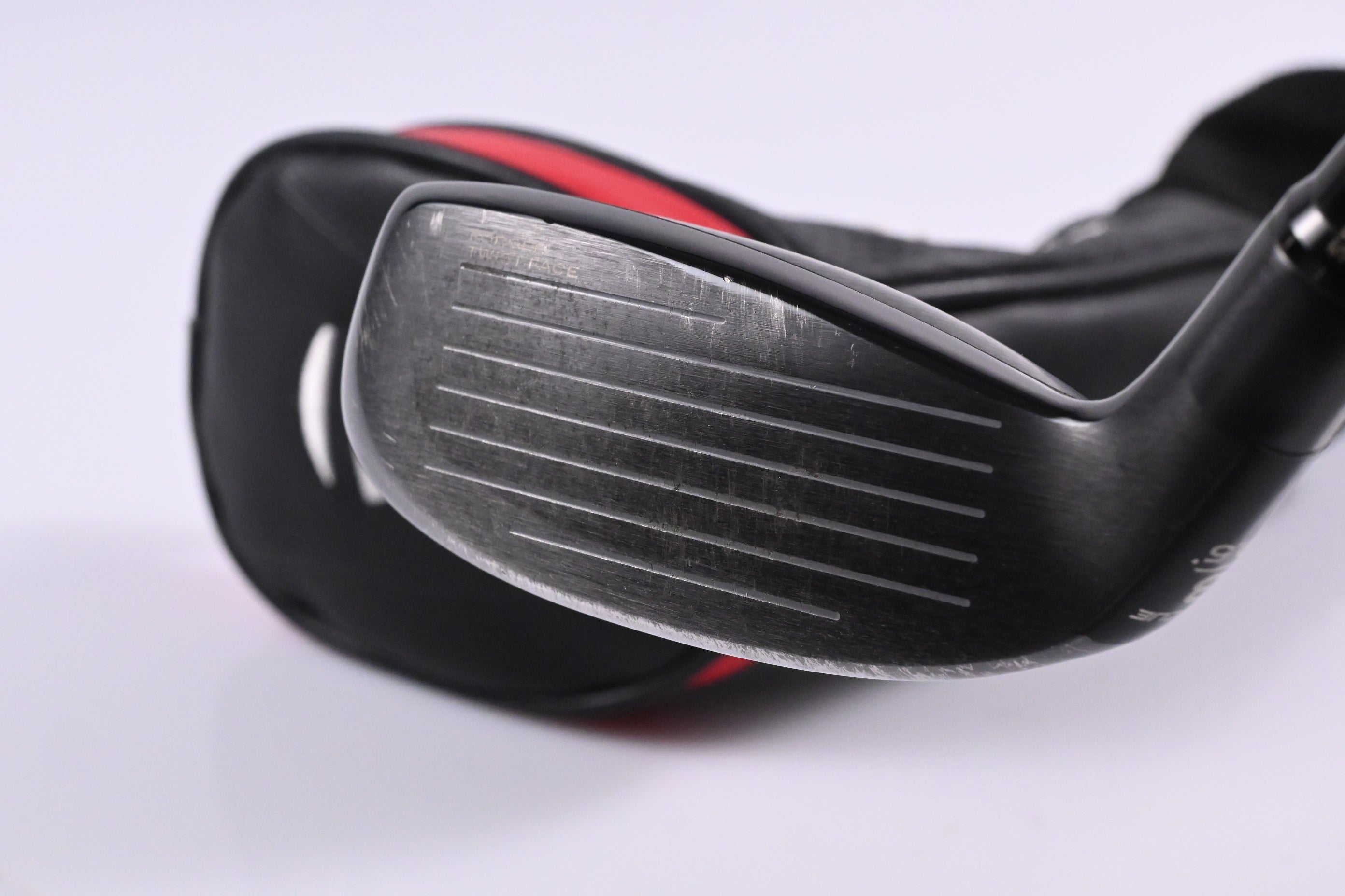 Taylormade Stealth Plus #3 Hybrid / 19.5 Degree / Stiff Flex HZRDUS Smoke Red 80