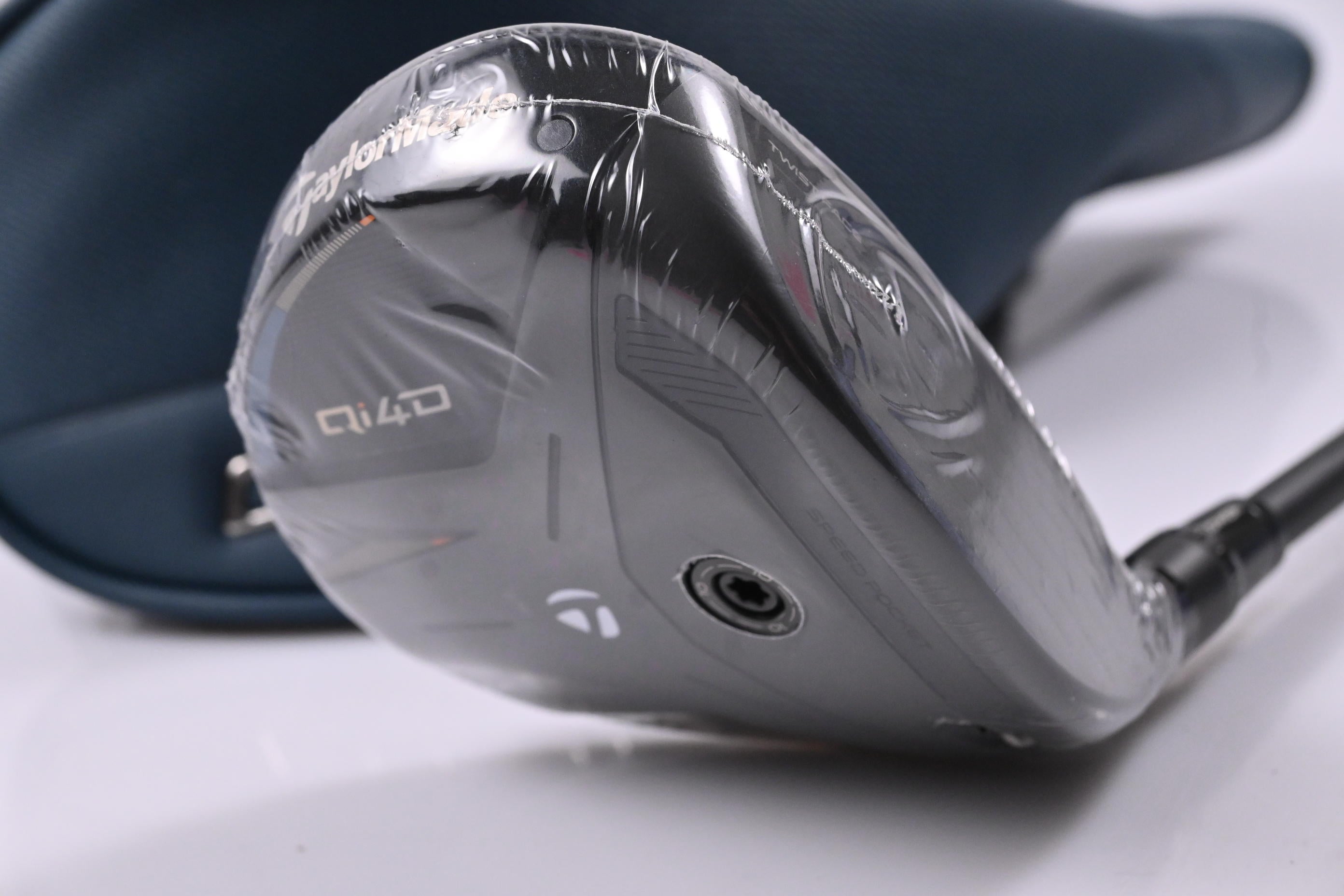 Taylormade Qi4D #5 Wood / 18 Degree / Regular Flex REAX White 55 Shaft
