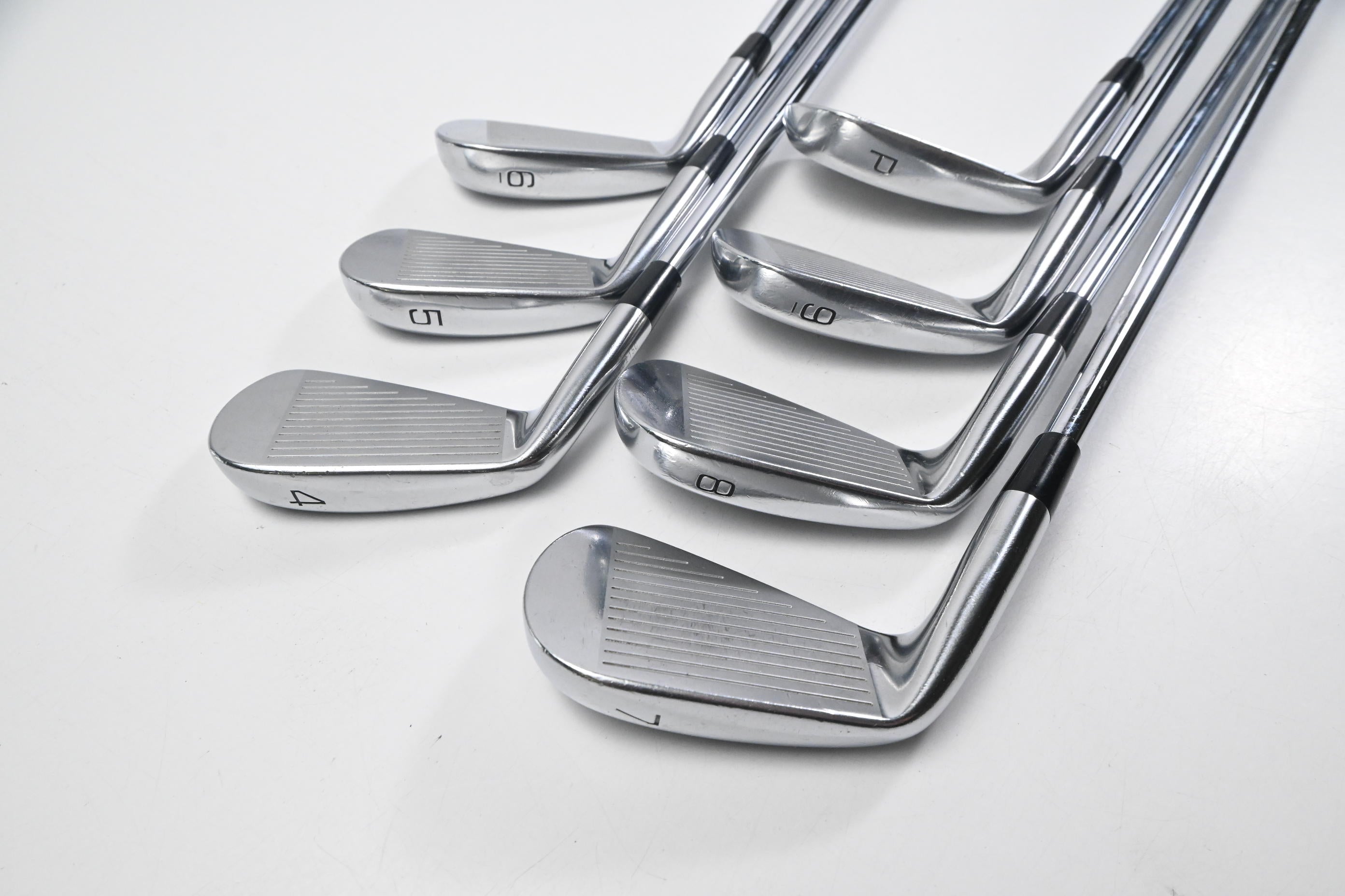 Mizuno JPX 850 Forged Irons / 4-PW / Regular Flex Dynamic Gold R300 Shafts