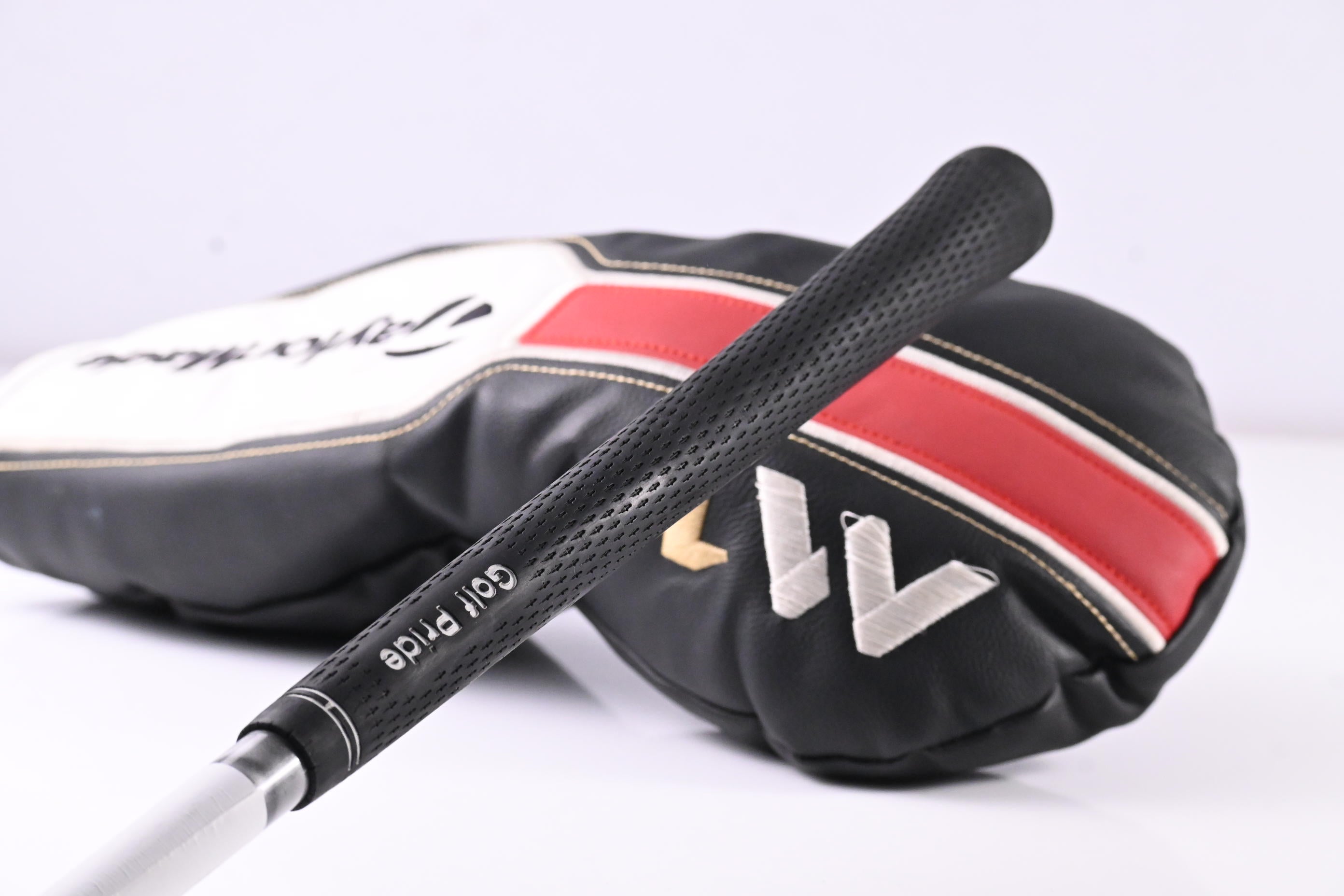 Taylormade M1 2016 Driver / 9.5 Degree / Stiff Flex Aldila Rogue 70 Shaft