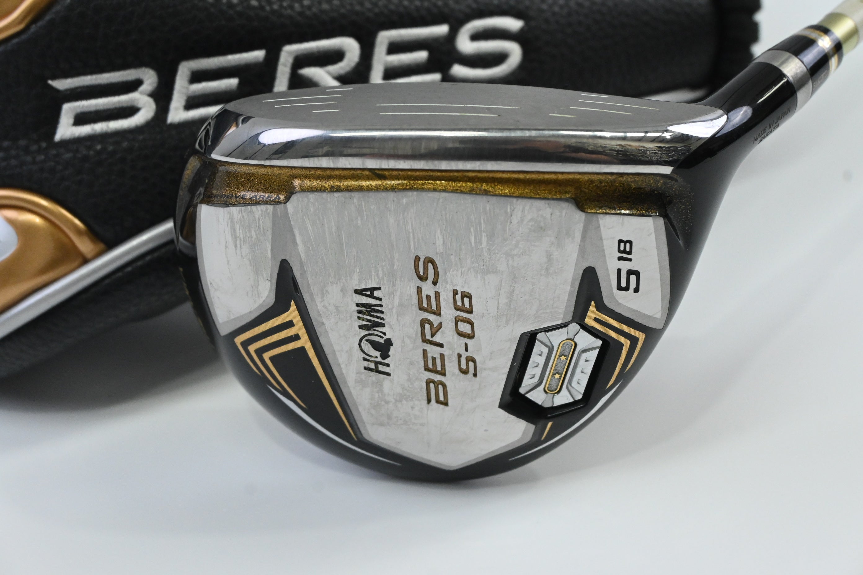 Honma Beres #5 Wood / 18 Degree / Regular Flex Armrqx 47 Shaft