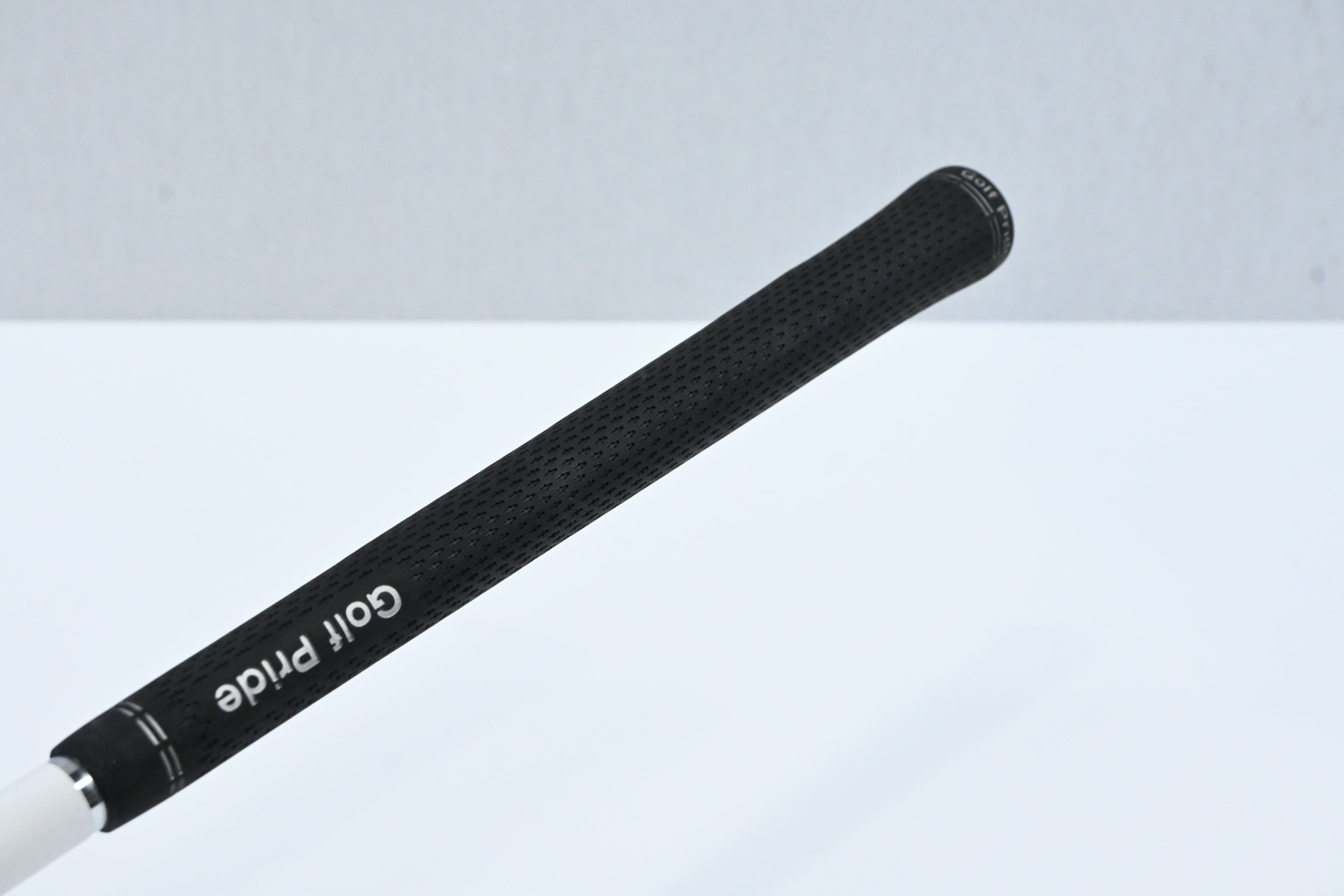 Ping G15 #4 Iron / 23 Degree / Black Dot / Regular Flex Ping AWT 2.0
