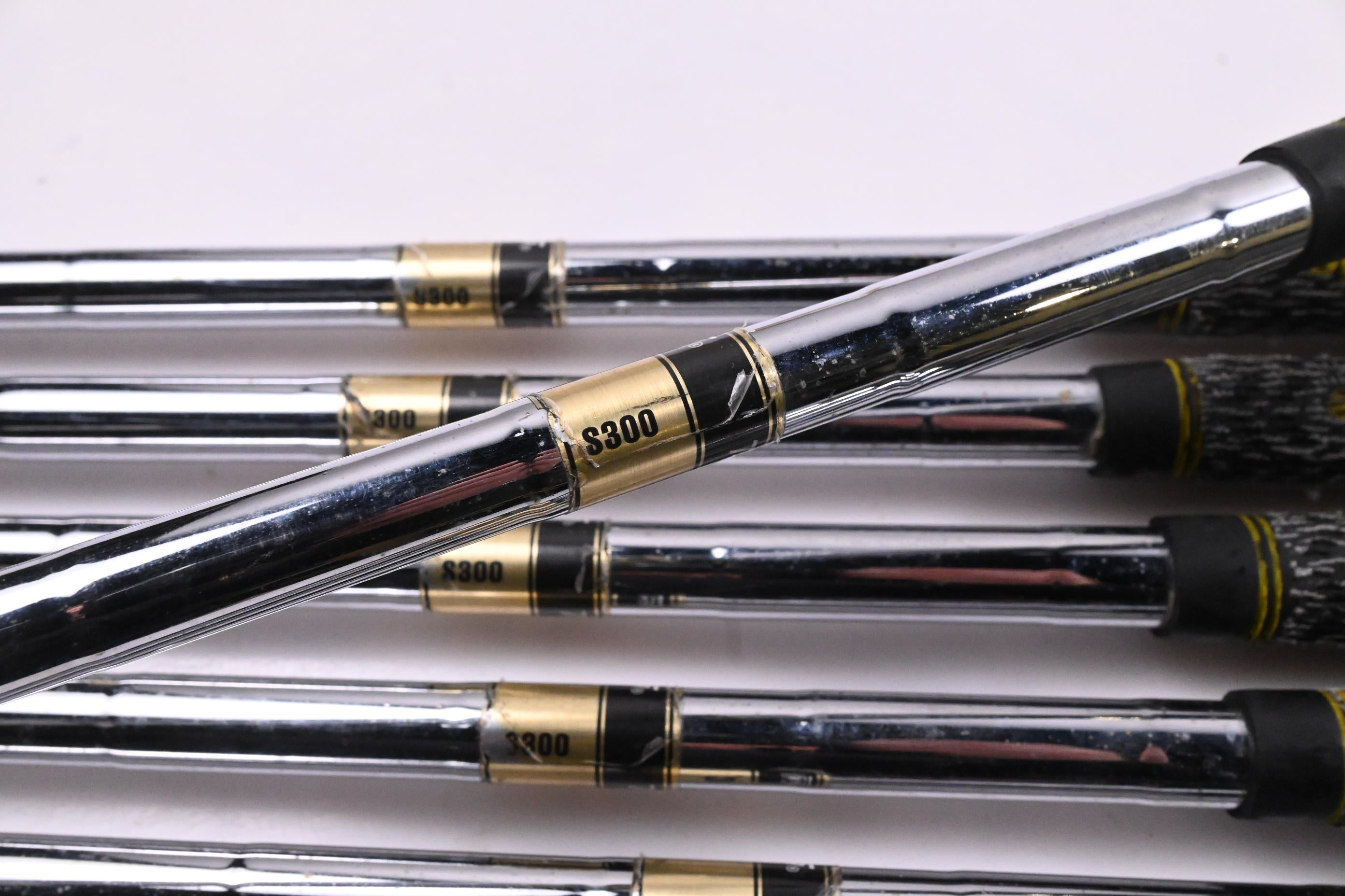 Titleist DCI 762 Irons / 3-PW / Stiff Flex Dynamic Gold S300 Shafts
