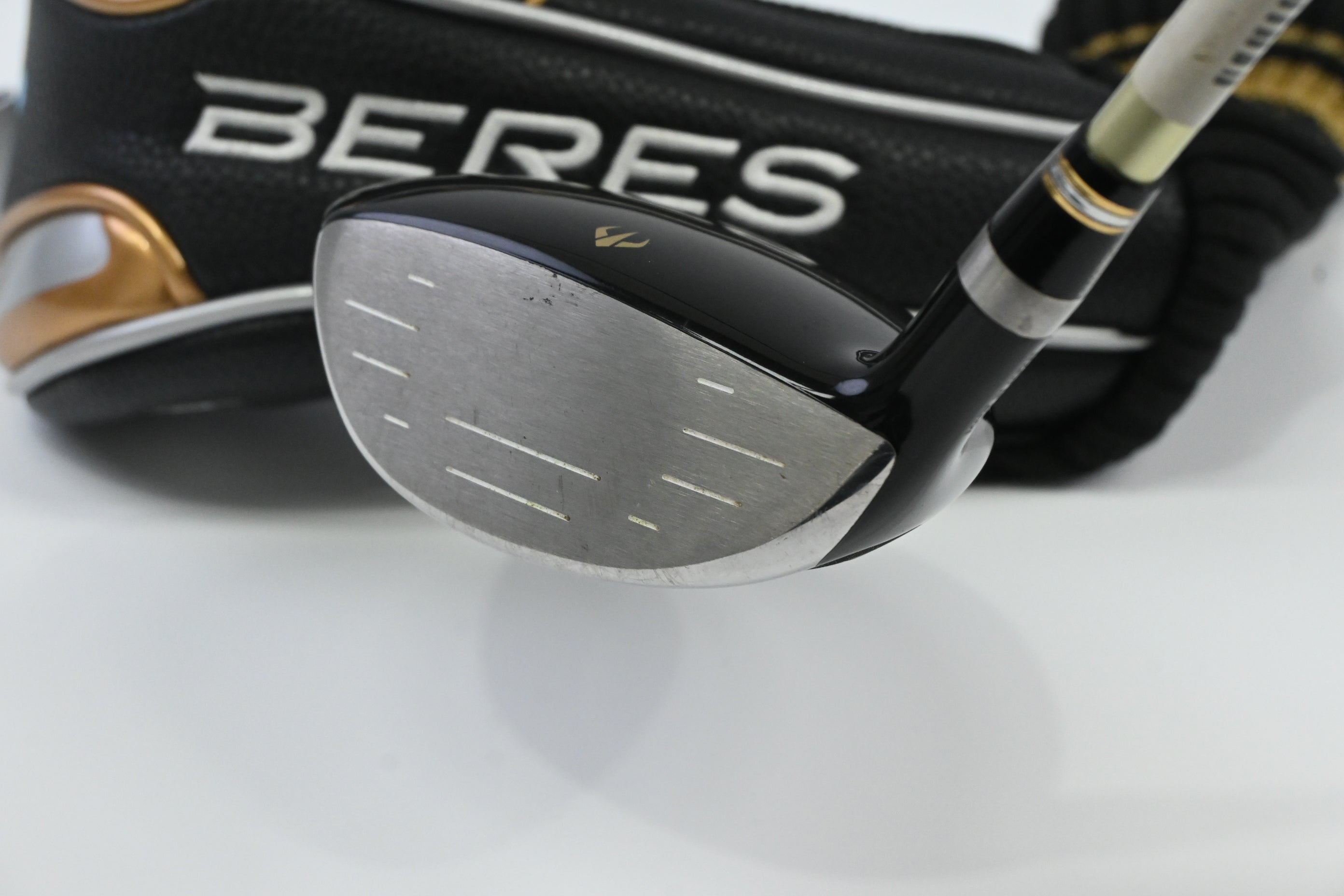 Honma Beres #5 Wood / 18 Degree / Regular Flex Armrqx 47 Shaft