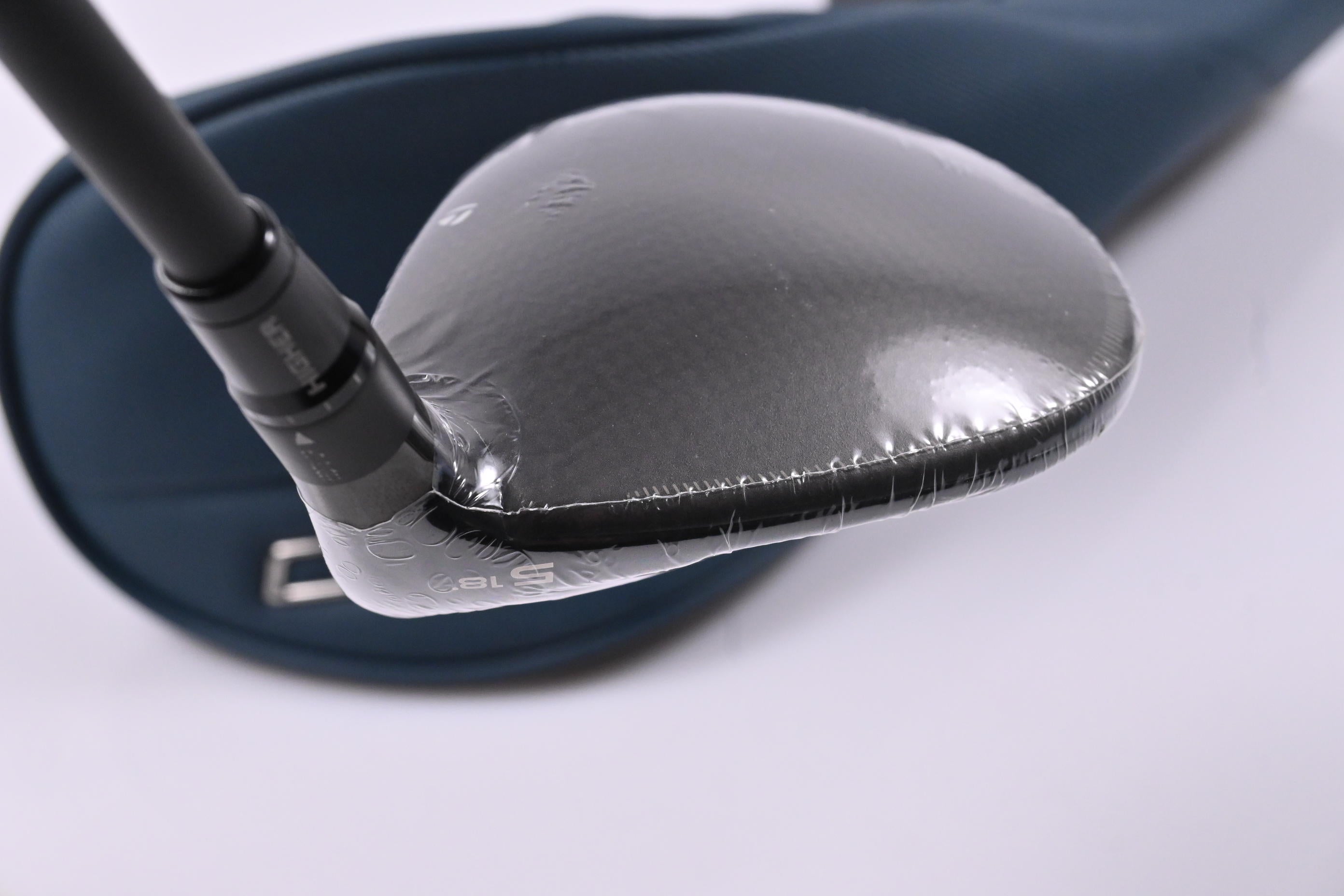 Taylormade Qi4D #5 Wood / 18 Degree / Regular Flex REAX White 55 Shaft