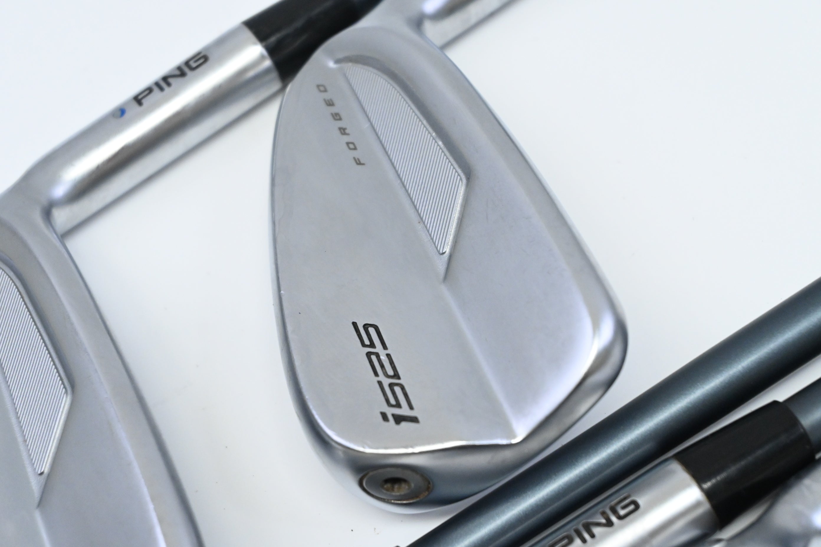 Ping i525 Irons / 6-PW / Blue Dot / Regular Flex Ping Alta CB Slate Shafts
