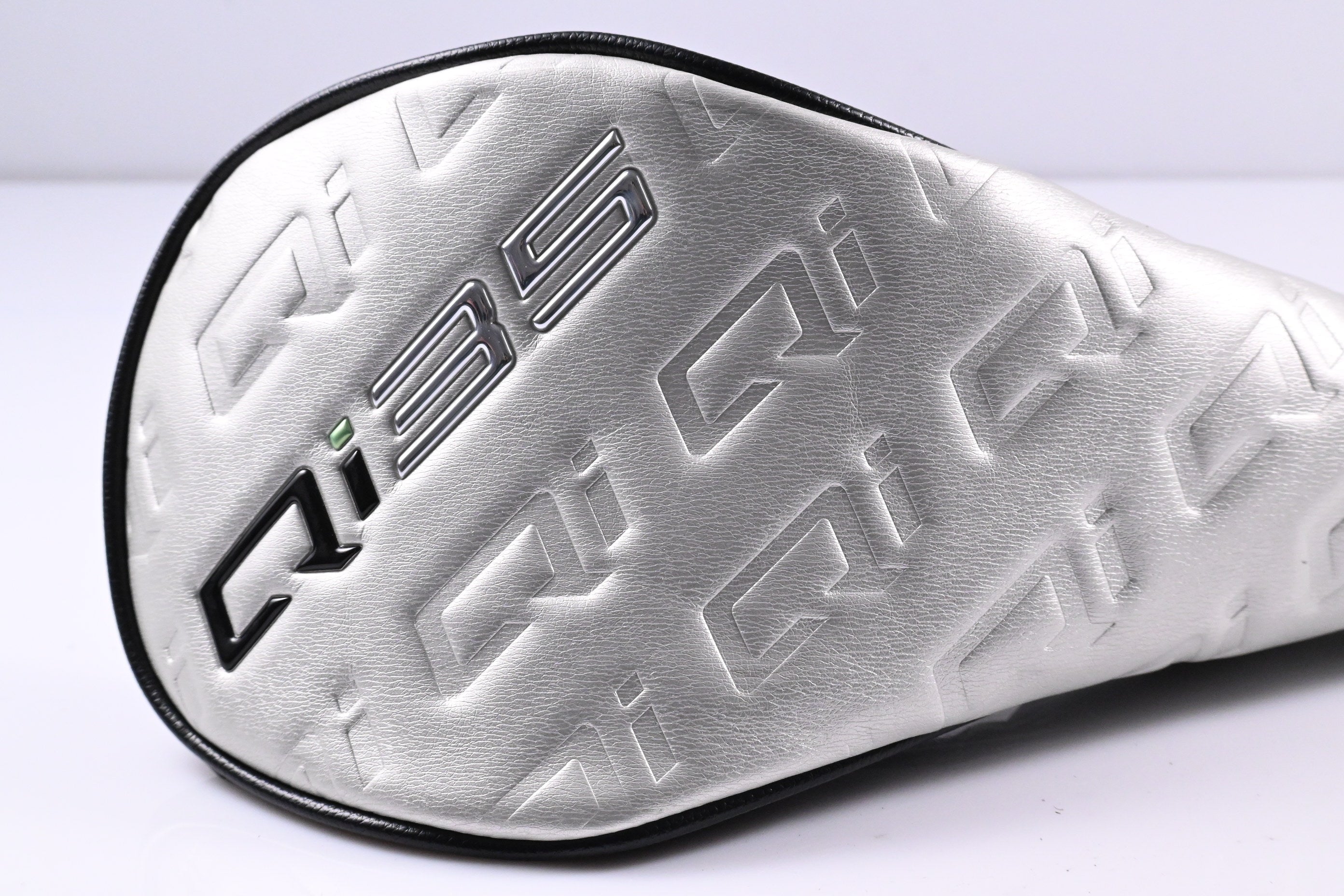 Taylormade Qi35 Max Driver / 12 Degree / Regular Flex Air Speeder 50 Shaft