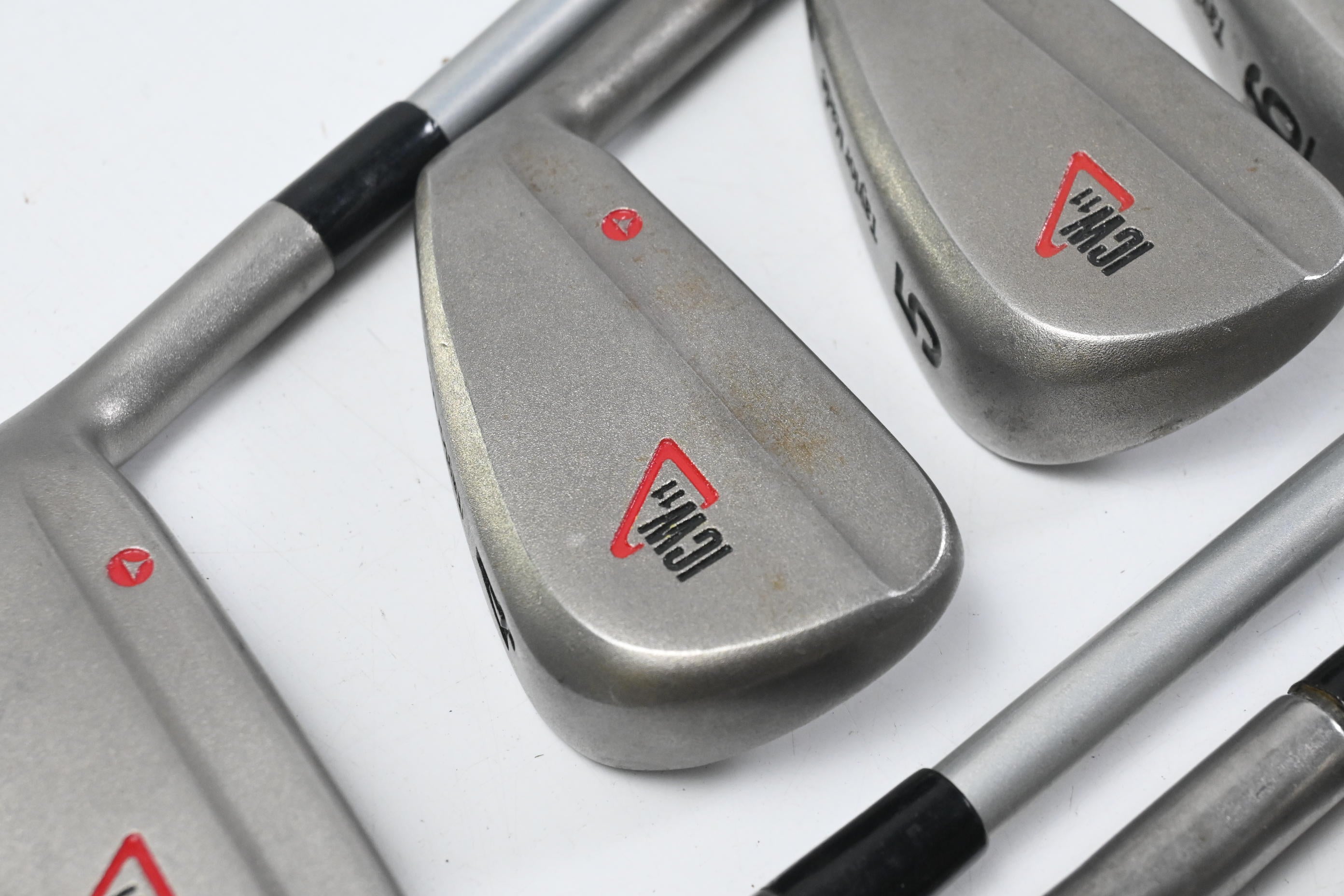 Taylormade ICW 11 Irons / 3-PW+SW / Regular Flex Taylormade Flex Twist Shafts