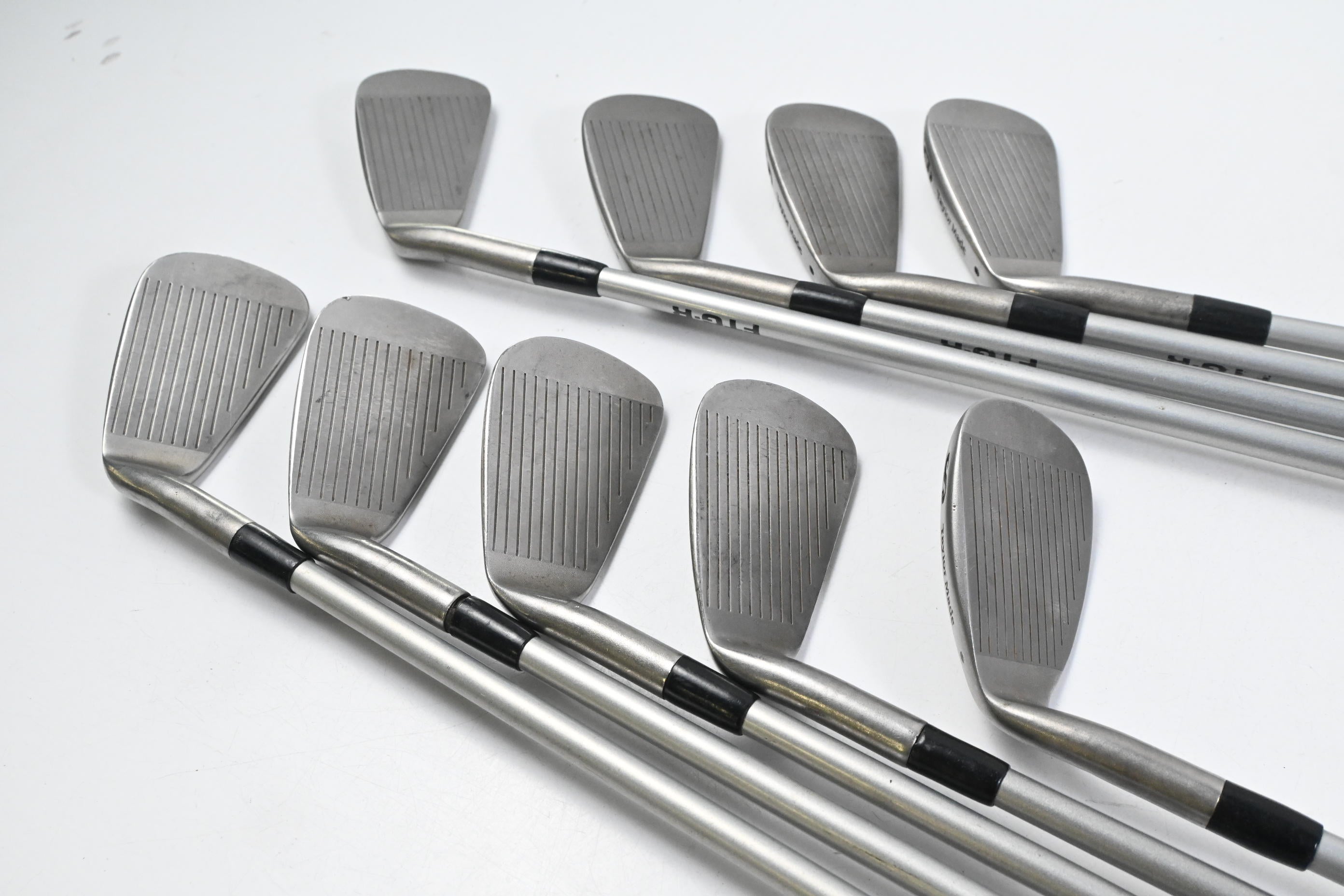 Taylormade ICW 11 Irons / 3-PW+SW / Regular Flex Taylormade Flex Twist Shafts