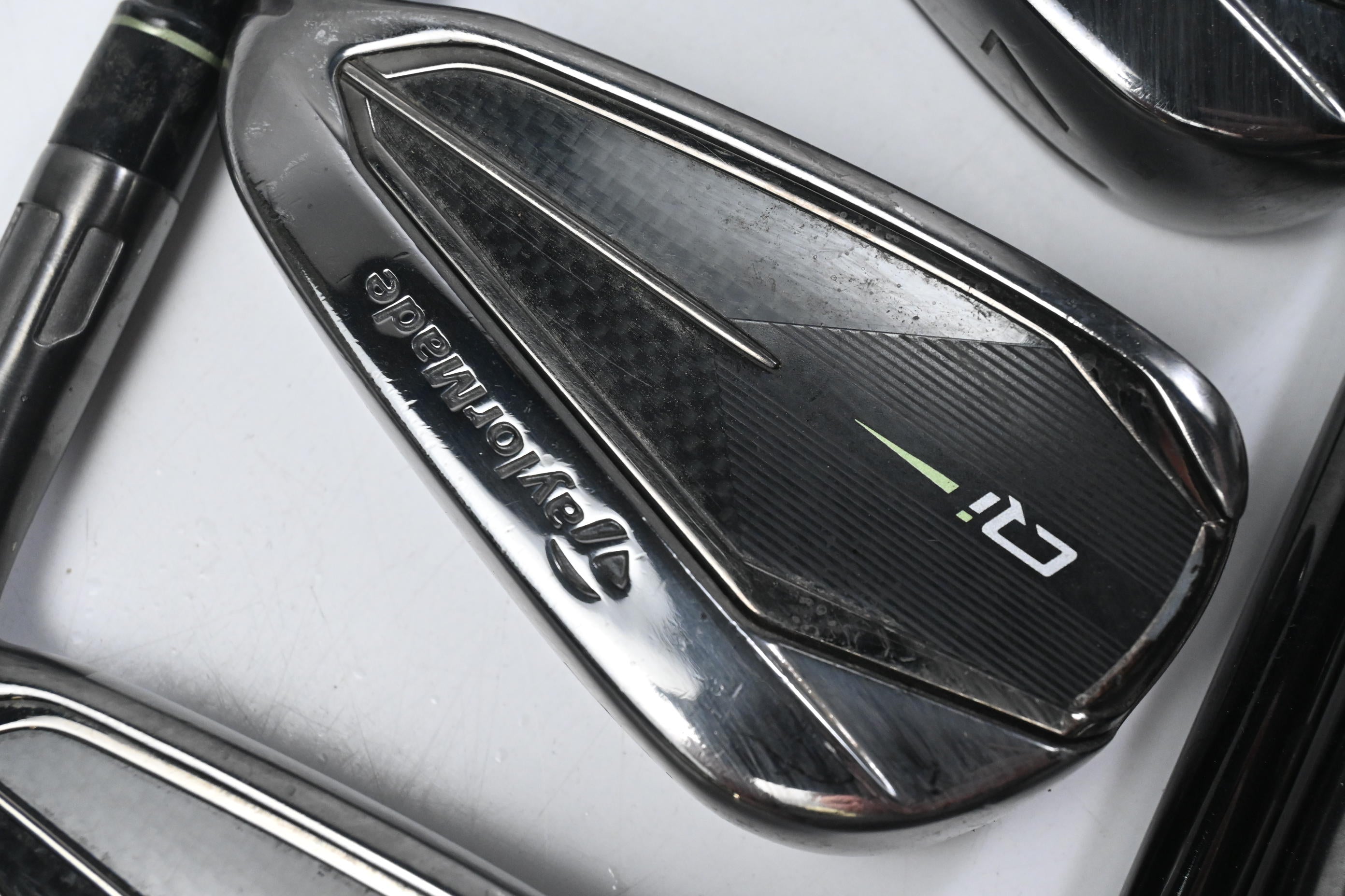 Taylormade Qi Gunmetal Edition Irons / 5-PW+SW / Regular Flex KBS MAX MT 85