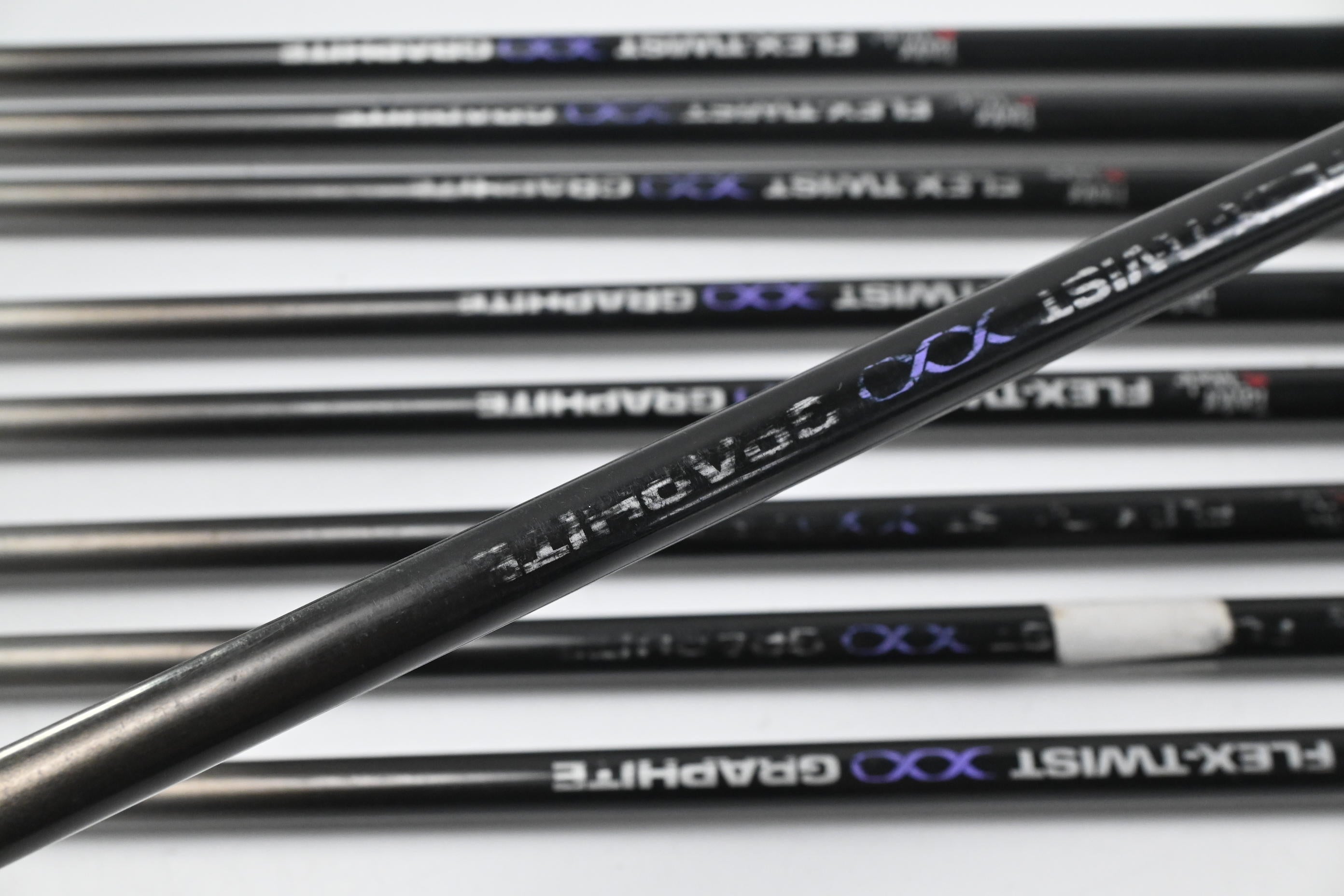 Taylormade ICW 11 Irons / 3-PW+SW / Regular Flex Taylormade Flex Twist Shafts