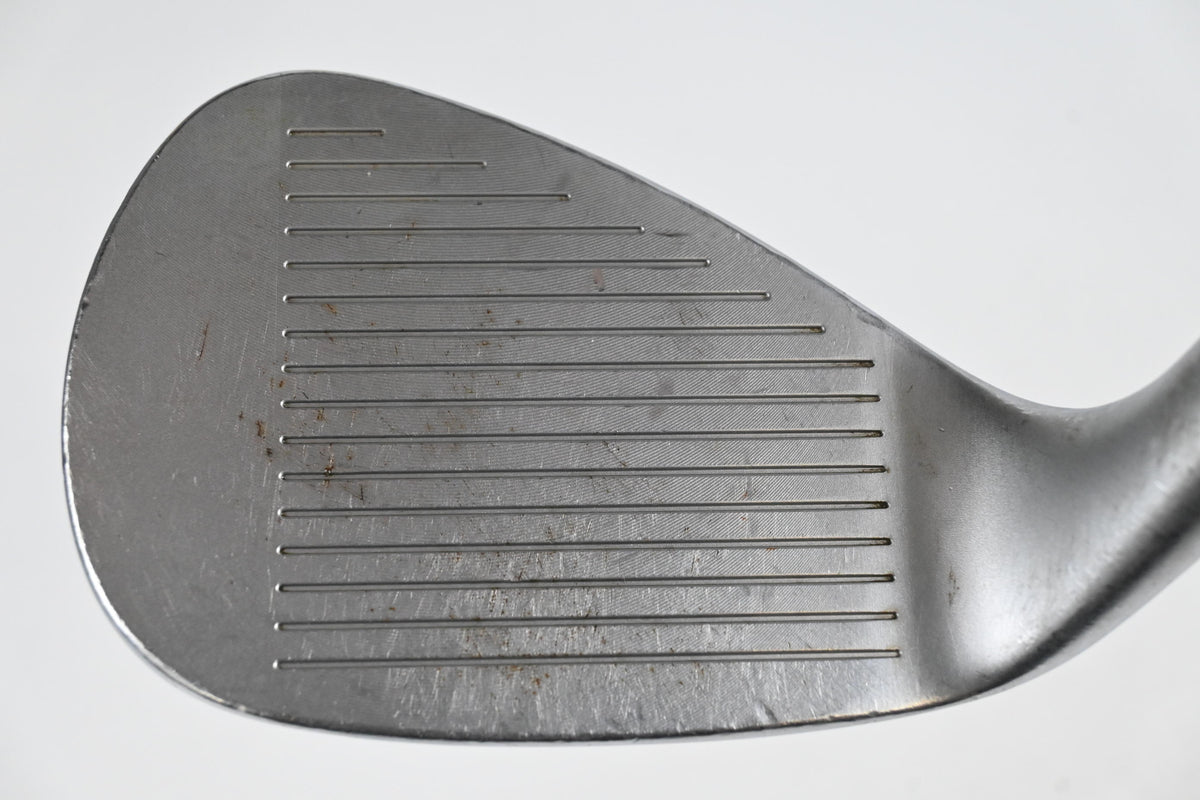 Wilson Staff Model Sand Wedge / 56 Degree / Stiff Flex Dynamic Gold 120 S300