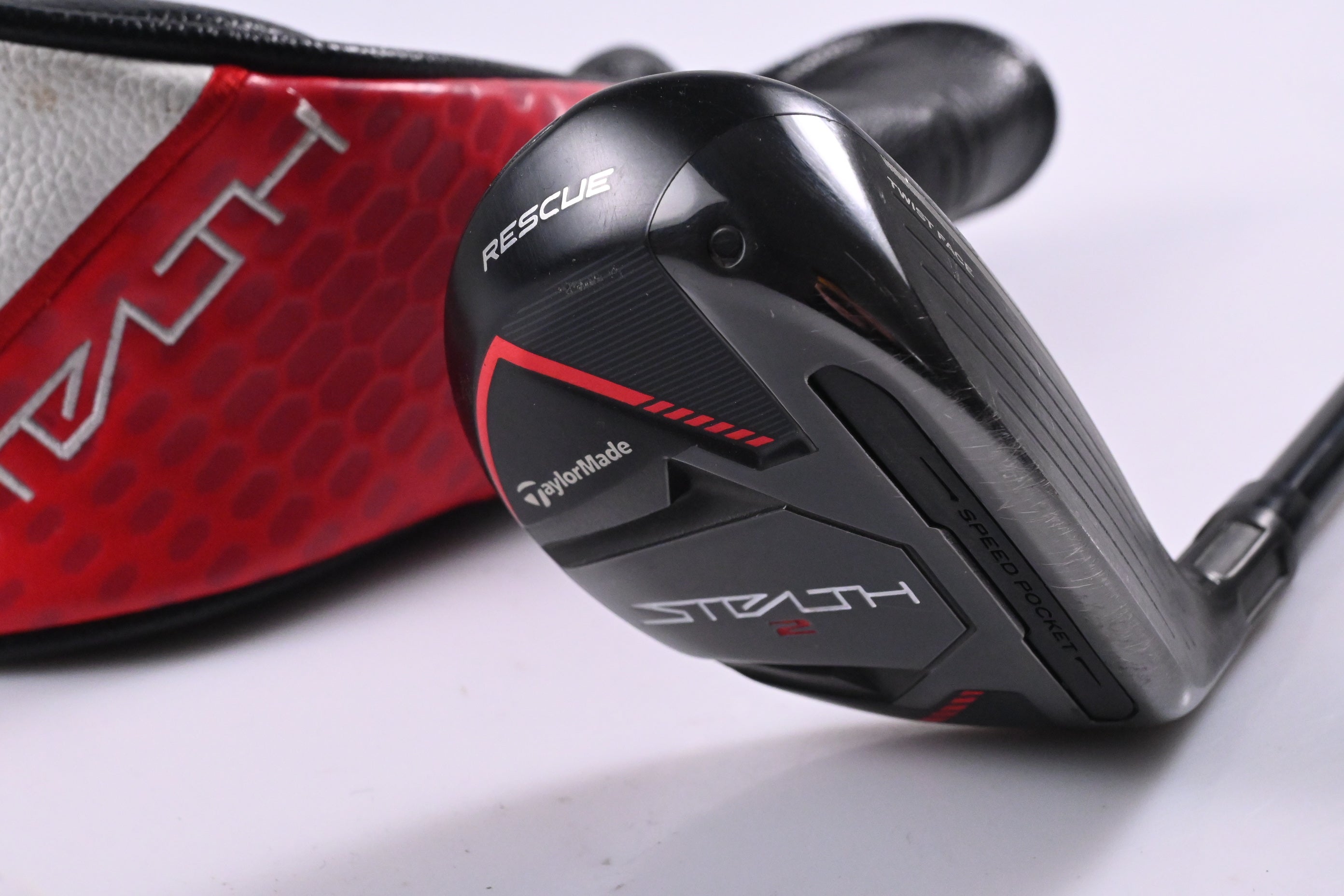 Taylormade Stealth 2 #4 Hybrid / 22 Degree / Regular Flex Fujikura Ventus TR Red