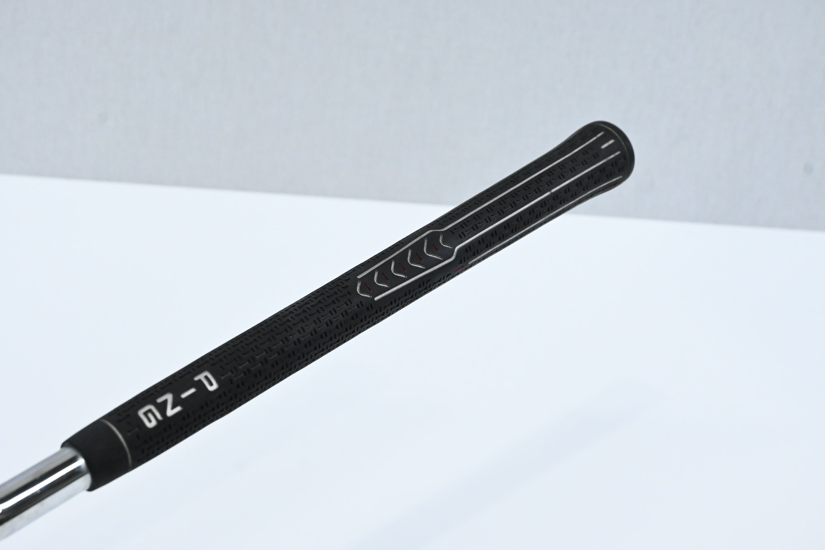 Ping G20 #4 Iron / 23 Degree / Black Dot / Regular Flex Ping CFS Shaft