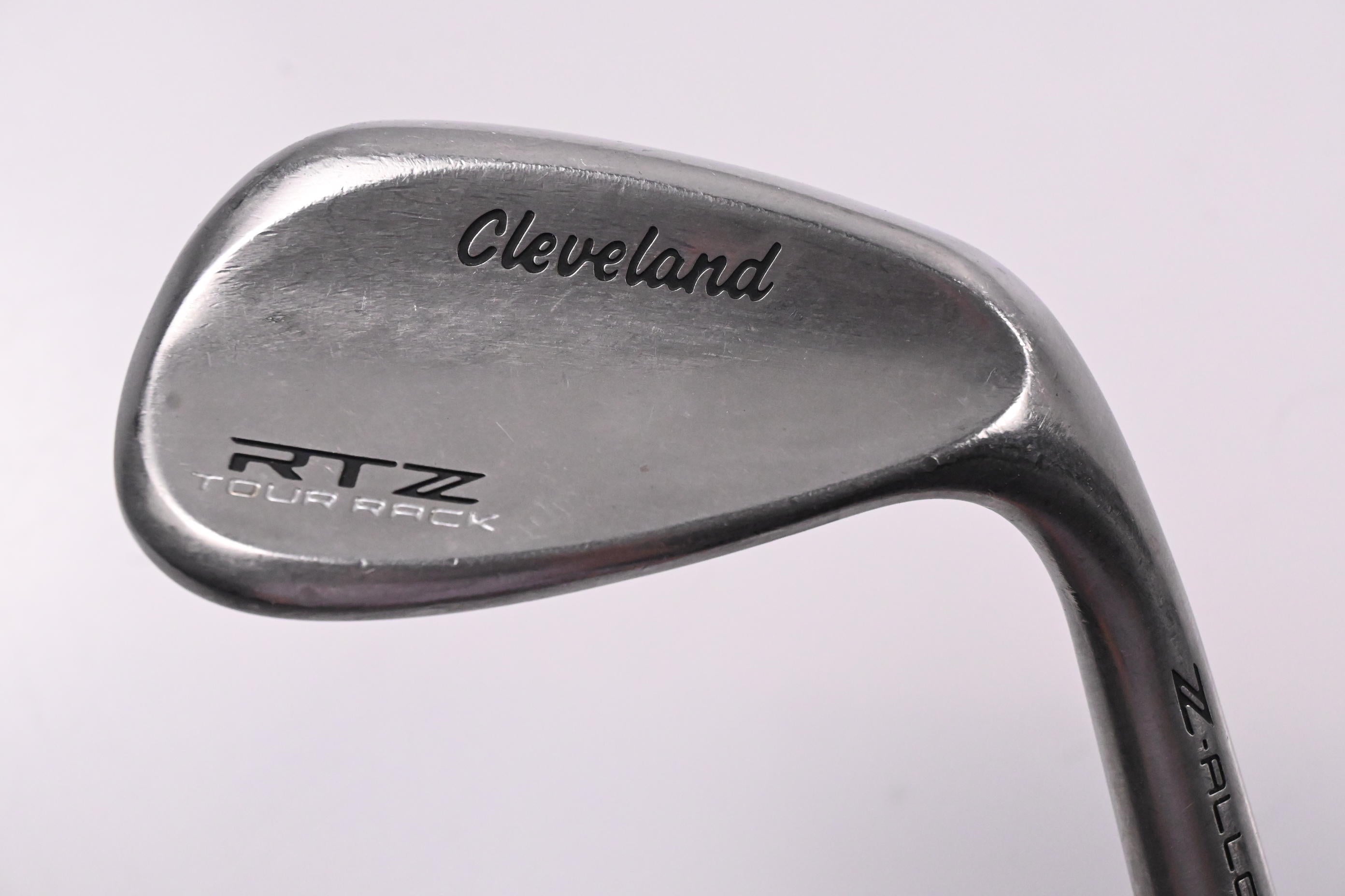 Cleveland RTZ Tour Rack Gap Wedge / 52 Degree / Wedge Flex Dynamic Gold Spinner