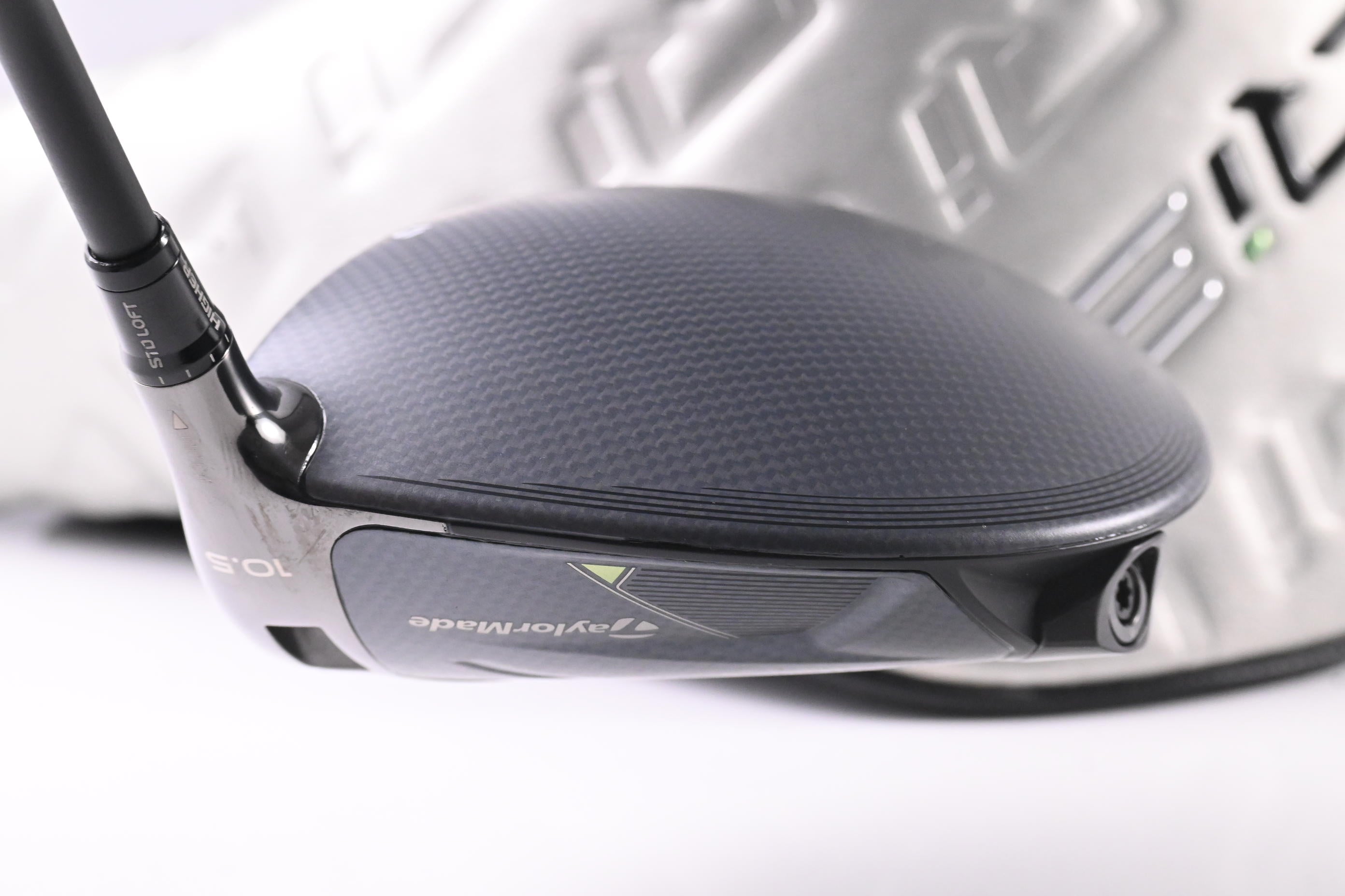 Taylormade Qi35 Driver / 10.5 Degree / Regular Flex Project X Cypher 2.0 50