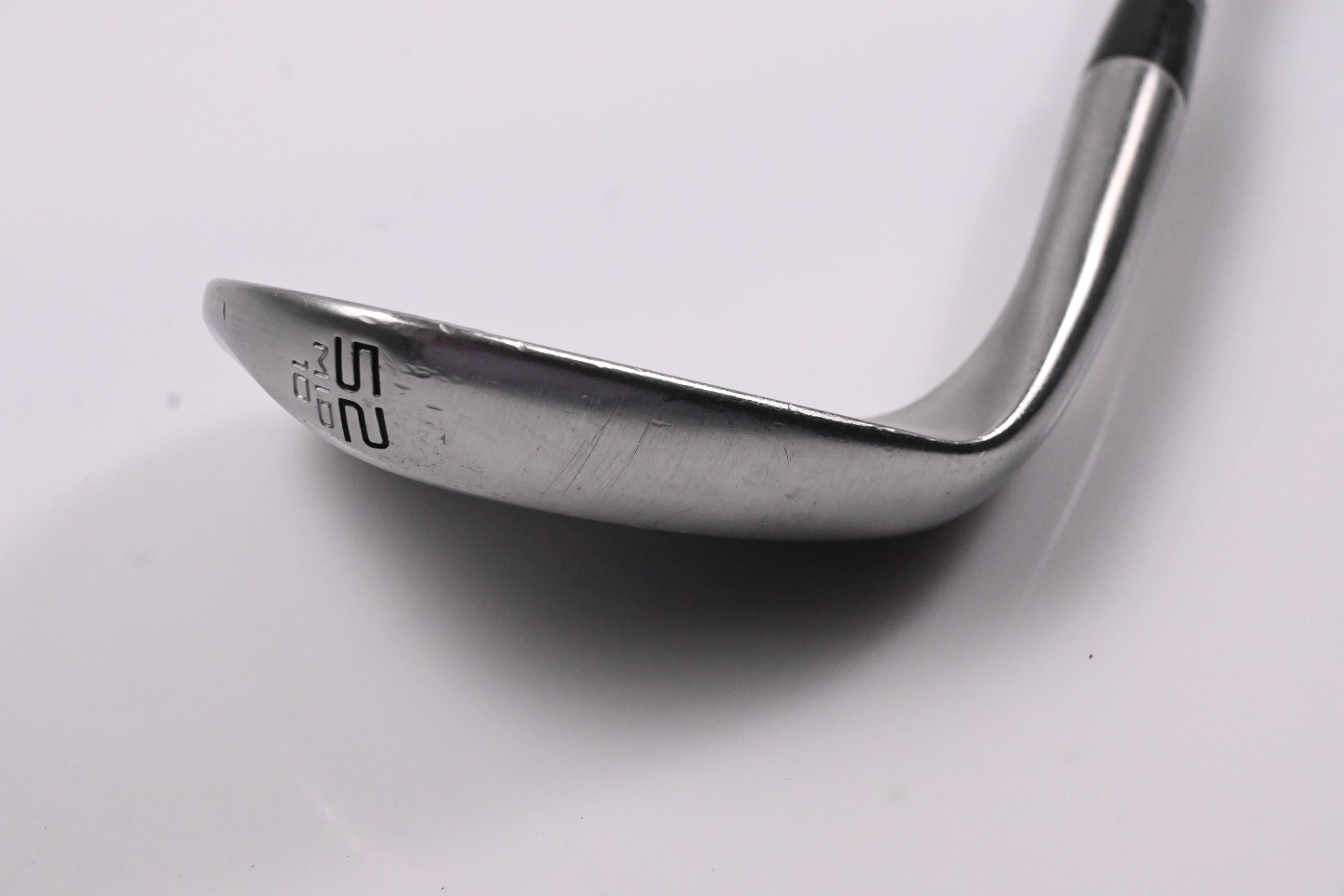 Cleveland RTZ Tour Rack Gap Wedge / 52 Degree / Wedge Flex Dynamic Gold Spinner