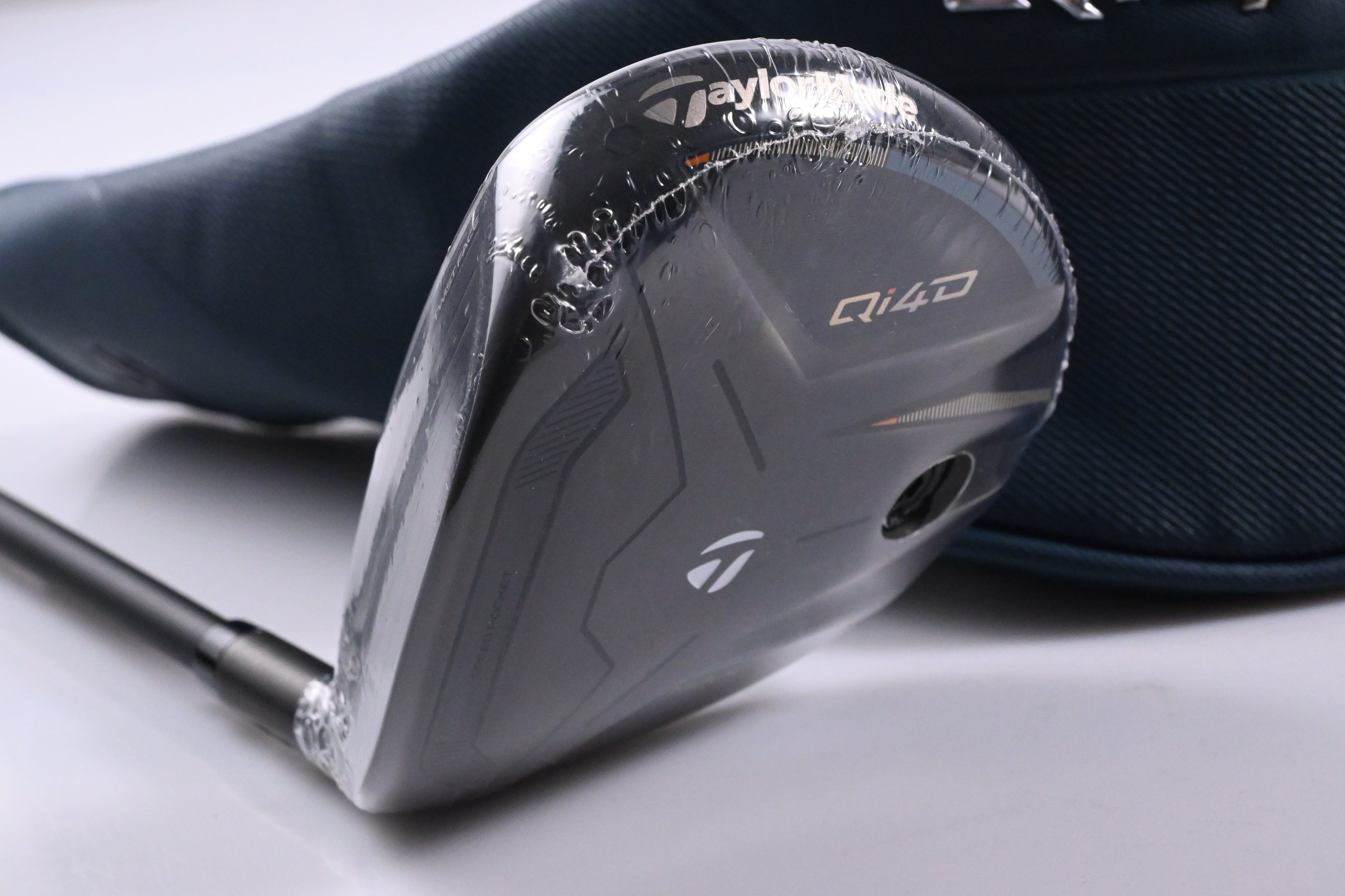 Left Hand Taylormade Qi4D Max #7 Wood / 21 Degree / Stiff Flex Kai'li Blue CB