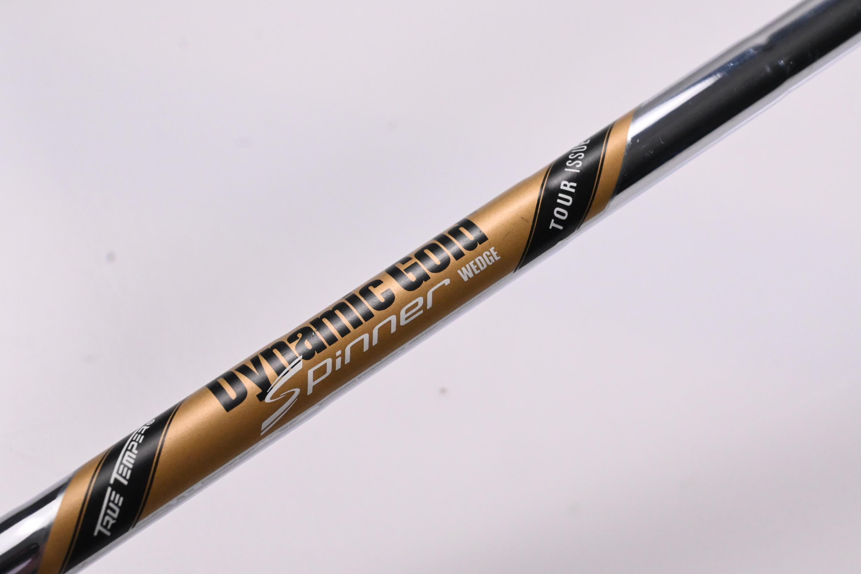 Cleveland RTZ Tour Rack Gap Wedge / 52 Degree / Wedge Flex Dynamic Gold Spinner