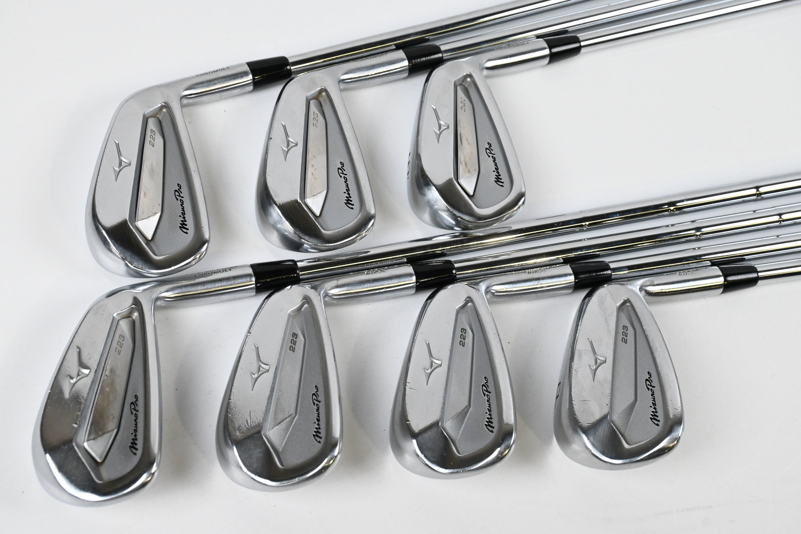Mizuno Pro 223 Irons / 4-PW / X-Flex Dynamic Gold X100 Shafts