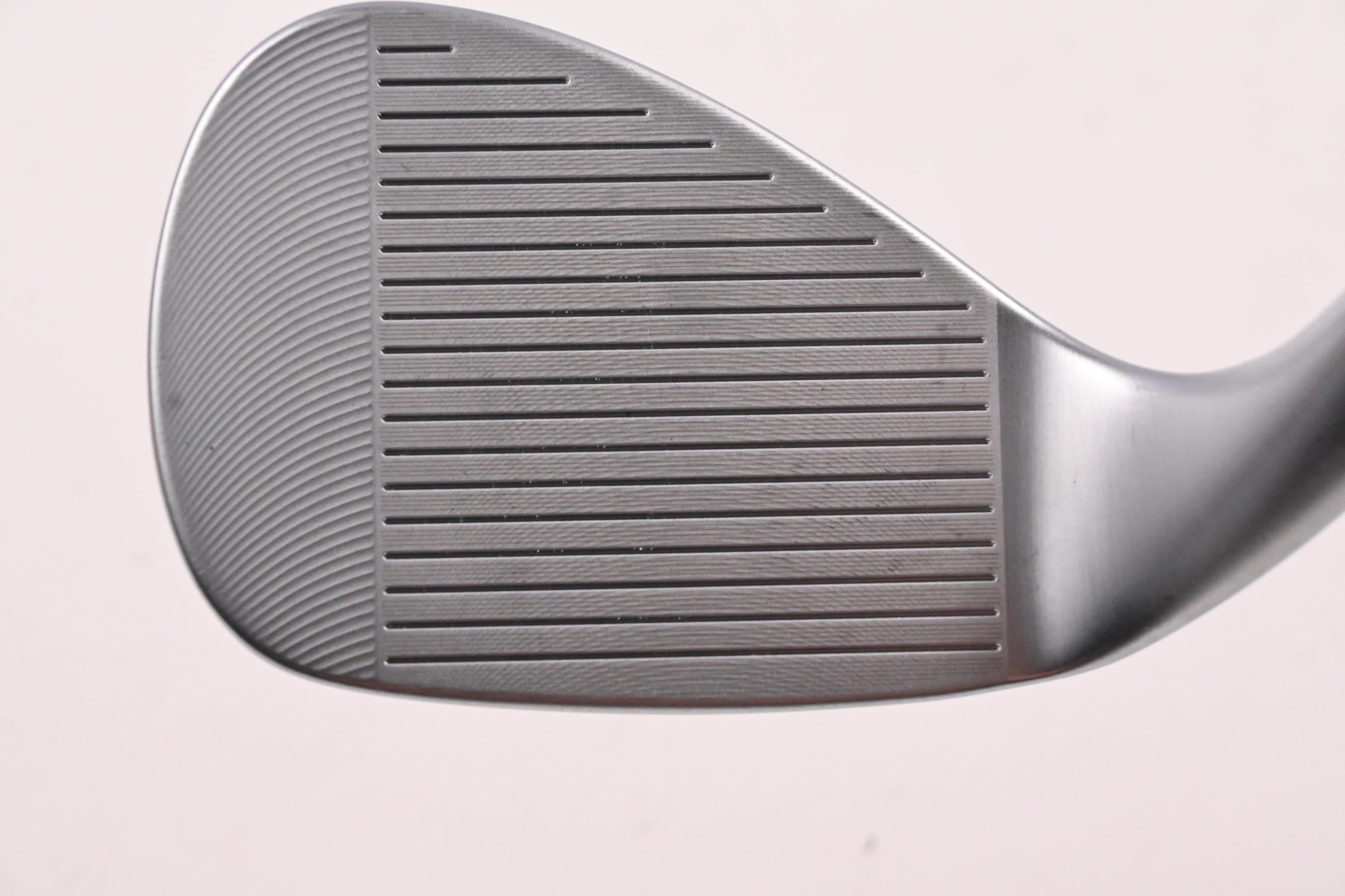 Cleveland RTX ZipCore Sand Wedge / 54 Degree / Wedge Flex Dynamic Gold Shaft