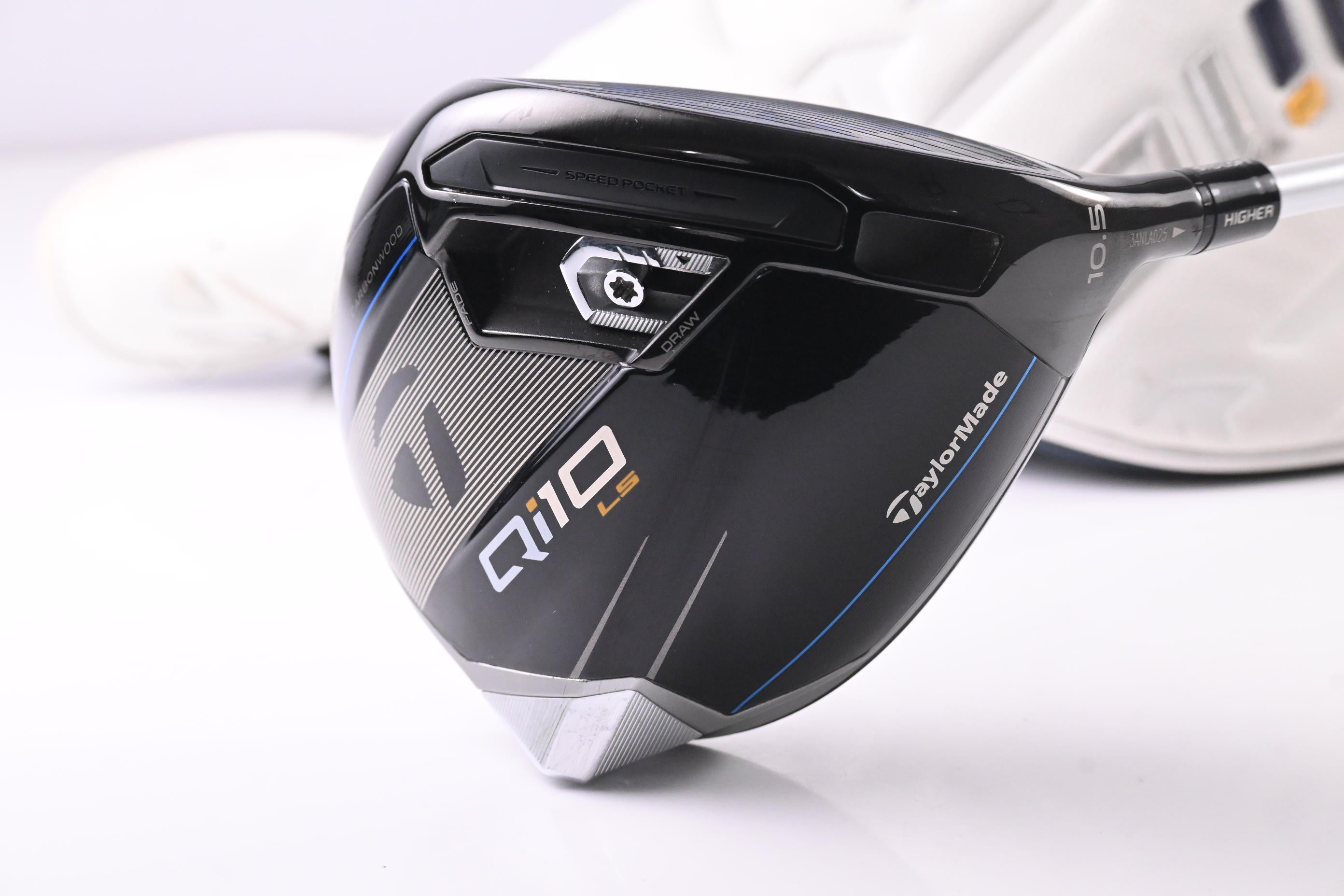Taylormade Qi10 LS Driver / 10.5 Degree / Stiff Flex Aldila Rogue White 70 Shaft
