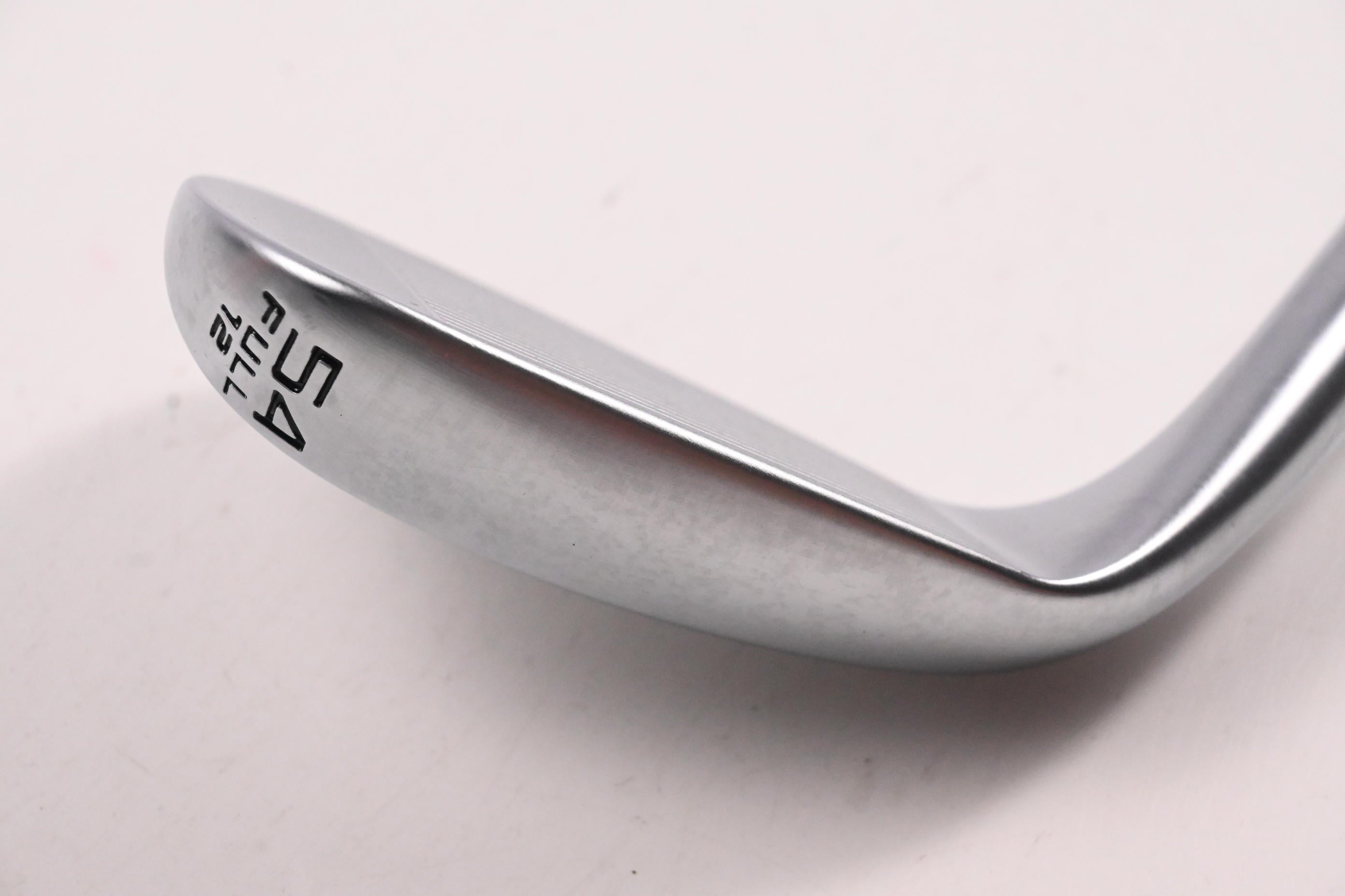 Cleveland RTX ZipCore Sand Wedge / 54 Degree / Wedge Flex Dynamic Gold Shaft