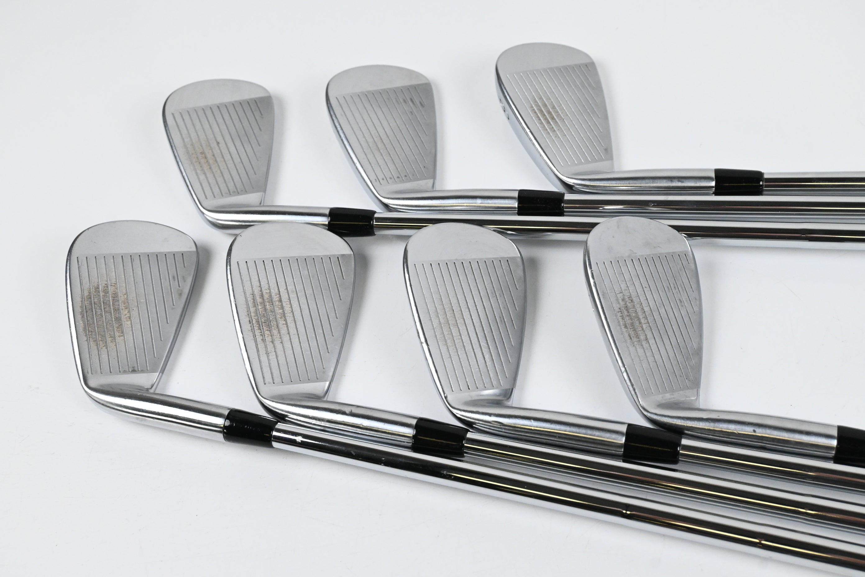 Mizuno Pro 223 Irons / 4-PW / X-Flex Dynamic Gold X100 Shafts