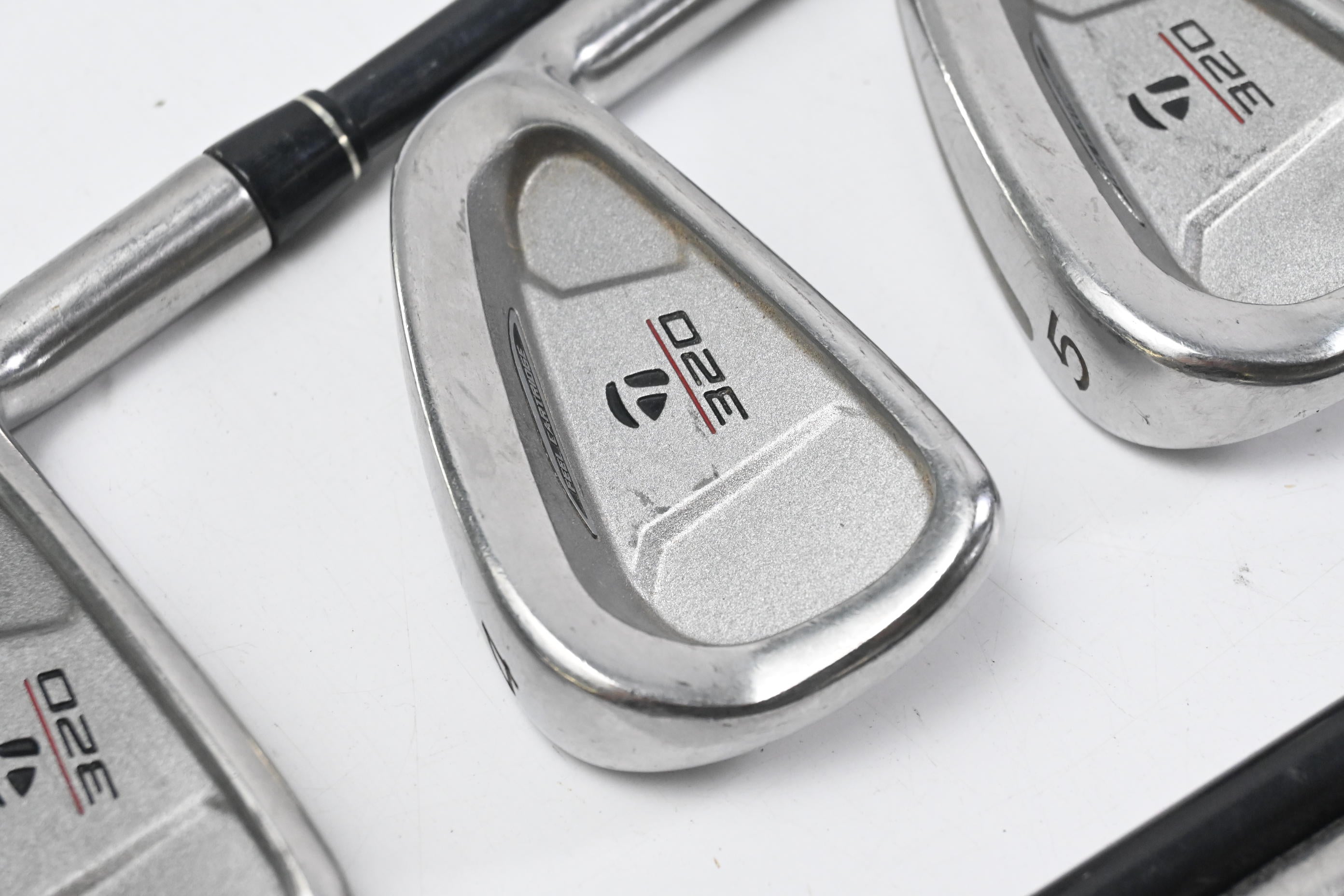 Taylormade 320 Steel Irons / 3-PW / Regular Flex Taylormade Lite 80 Shafts