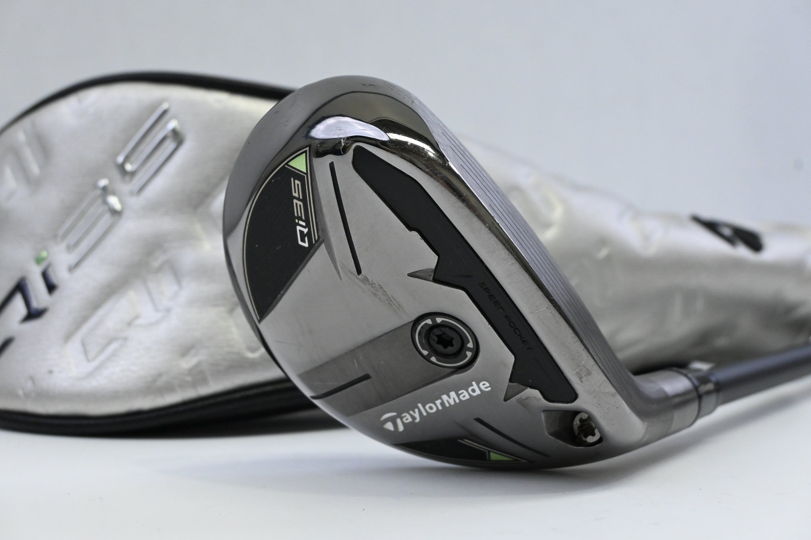 Taylormade Qi35 #4 Hybrid / 22 Degree / Regular Flex Fujikura Ventus Blue 6