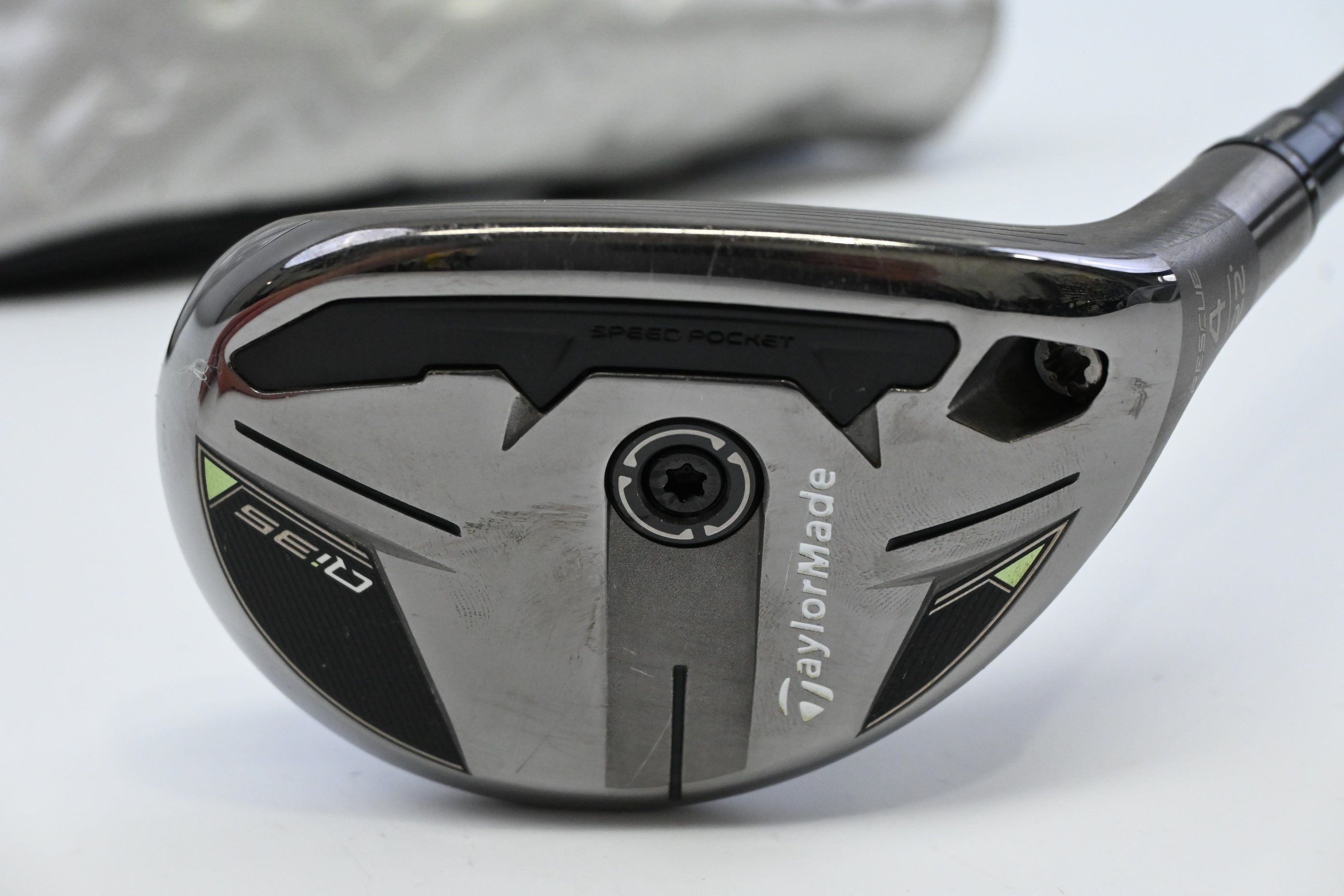 Taylormade Qi35 #4 Hybrid / 22 Degree / Regular Flex Fujikura Ventus Blue 6