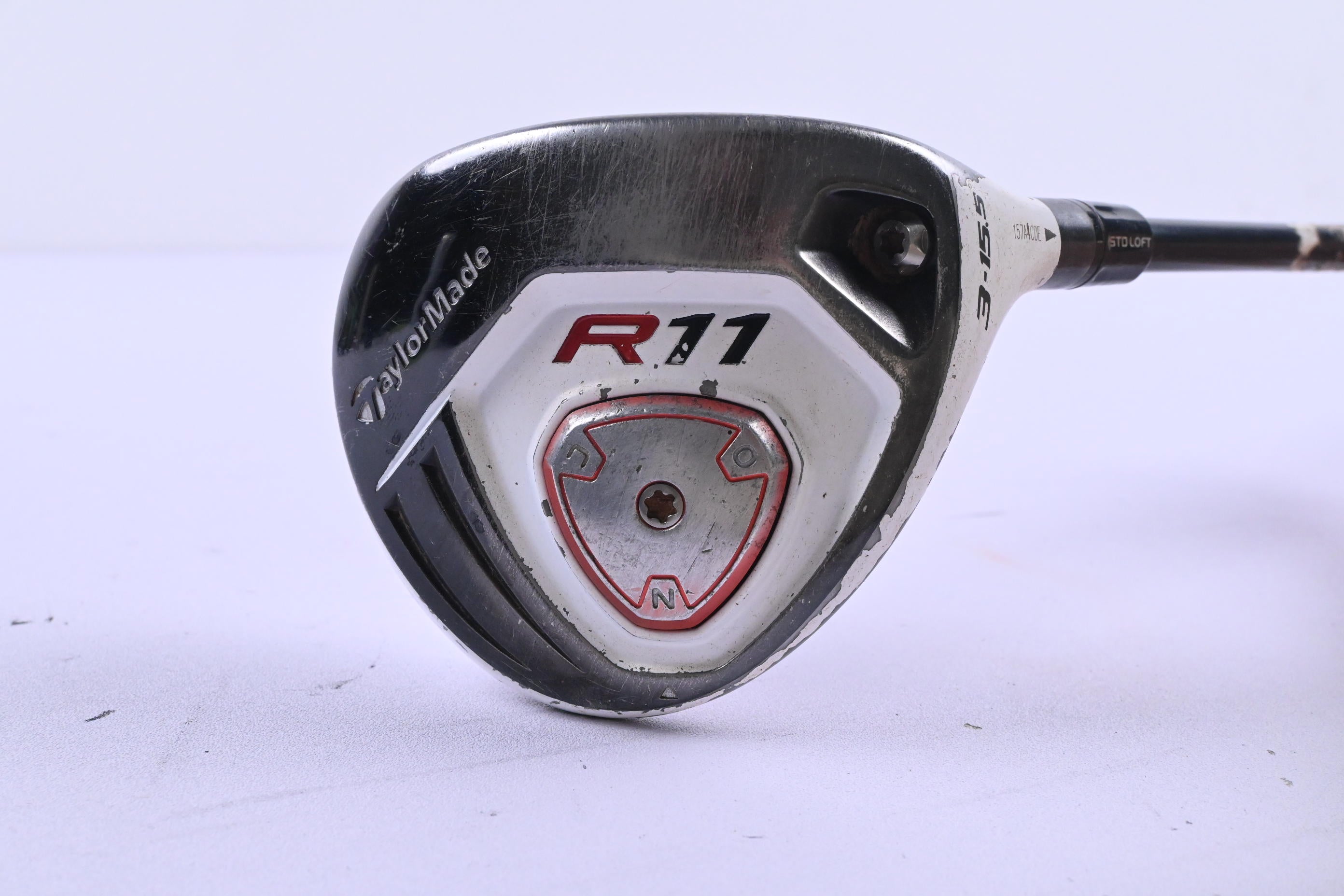 Taylormade R11 #3 Wood / 15.5 Degree / Regular Flex Fujikura Blur 70 Shaft