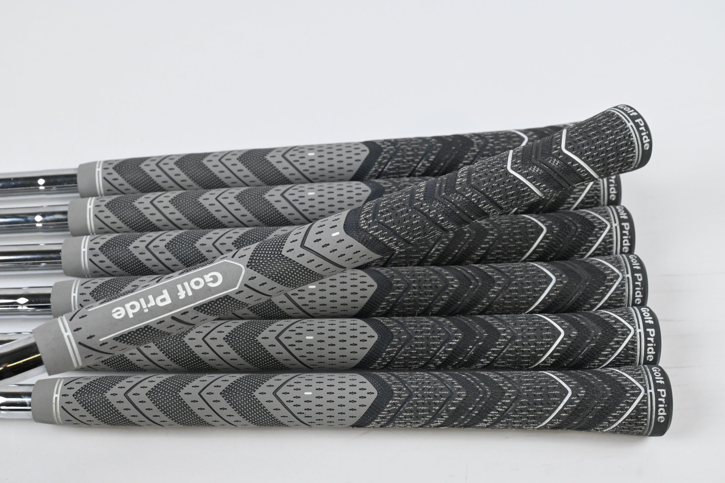 Mizuno Pro 223 Irons / 4-PW / X-Flex Dynamic Gold X100 Shafts