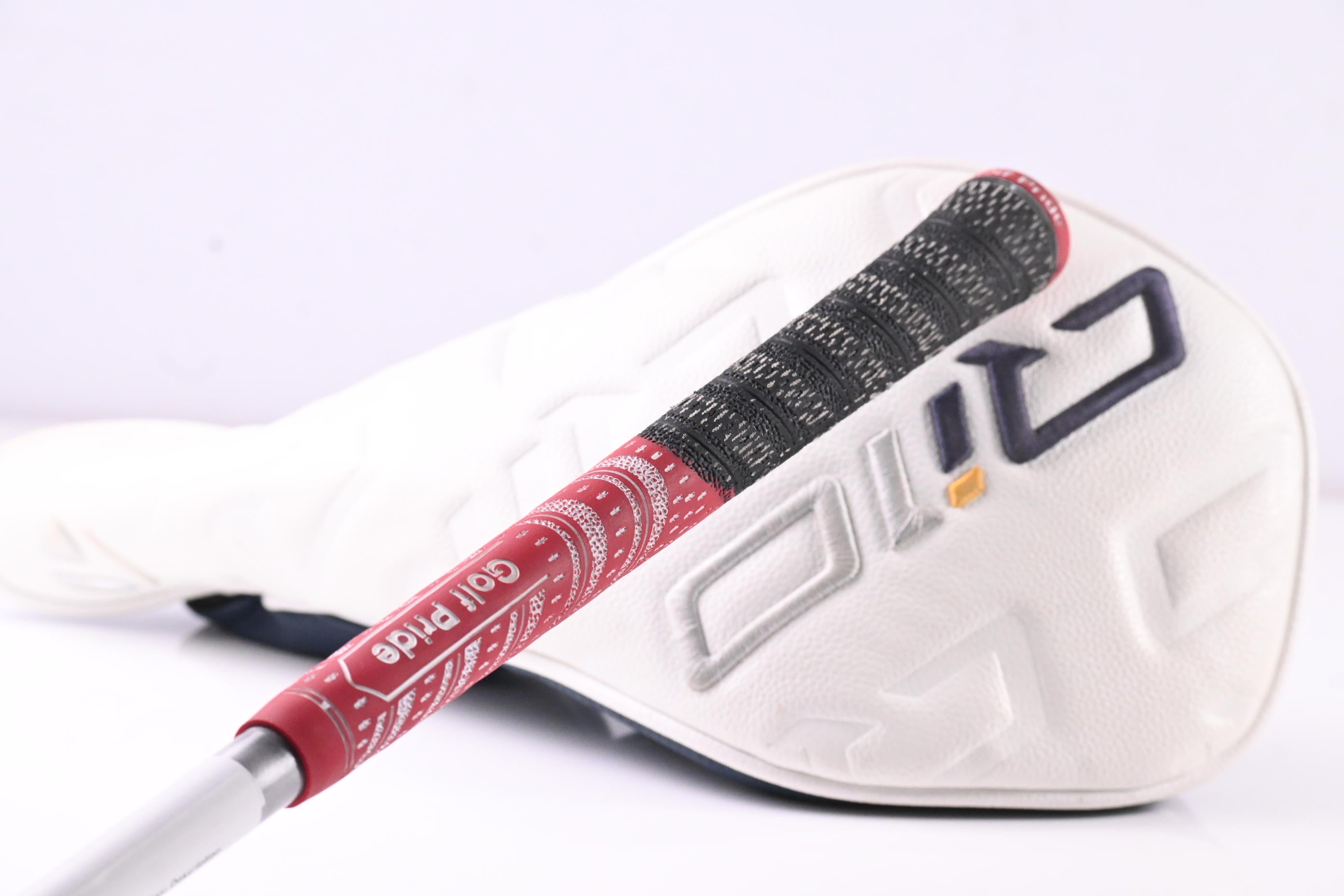 Taylormade Qi10 LS Driver / 10.5 Degree / Stiff Flex Aldila Rogue White 70 Shaft