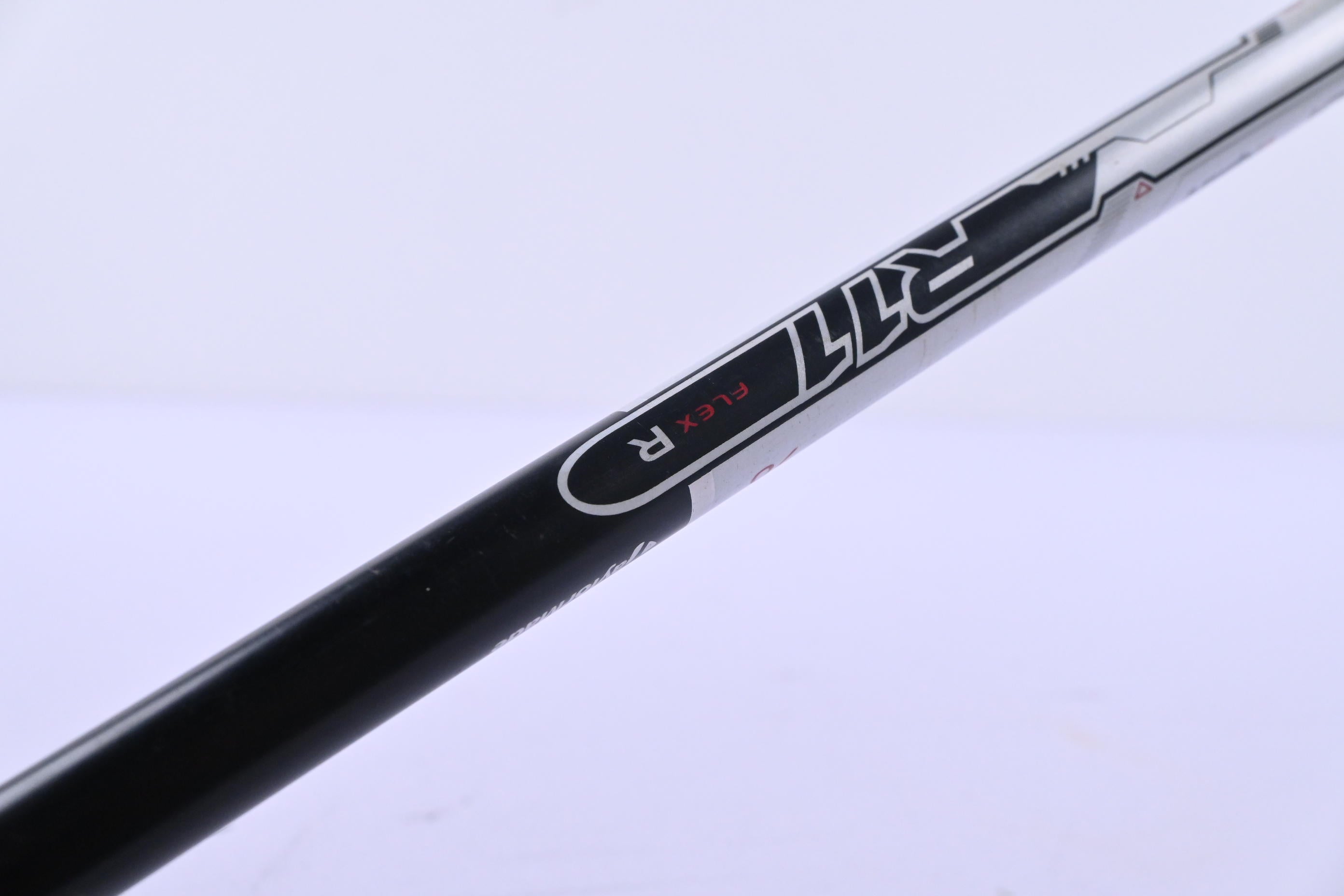 Taylormade R11 #3 Wood / 15.5 Degree / Regular Flex Fujikura Blur 70 Shaft