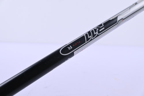 Taylormade R11 #3 Wood / 15.5 Degree / Regular Flex Fujikura Blur 70 Shaft