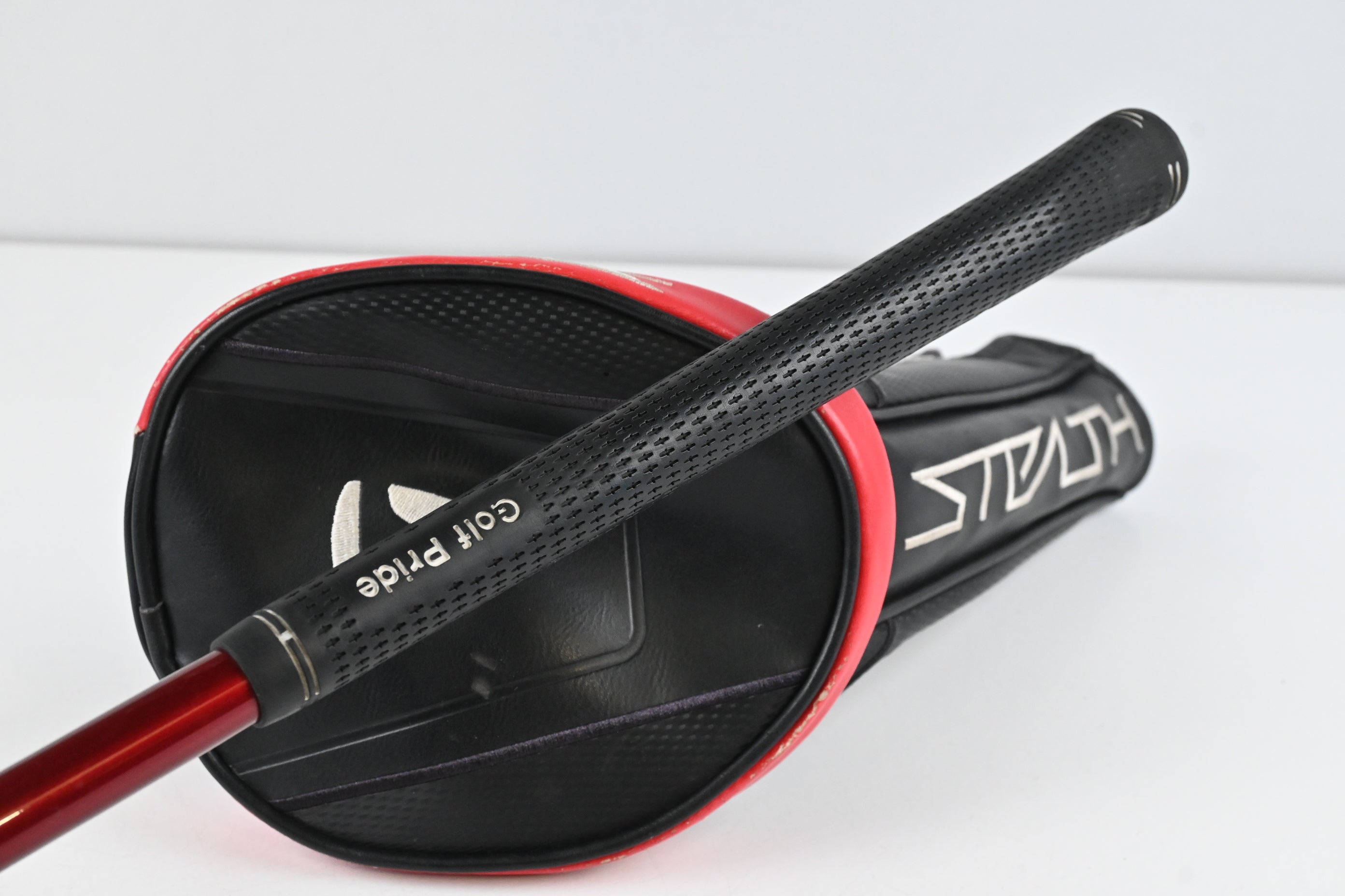 Taylormade Stealth Plus Driver / 9 Degree / Regular Flex HZRDUS Smoke Red RDX 60