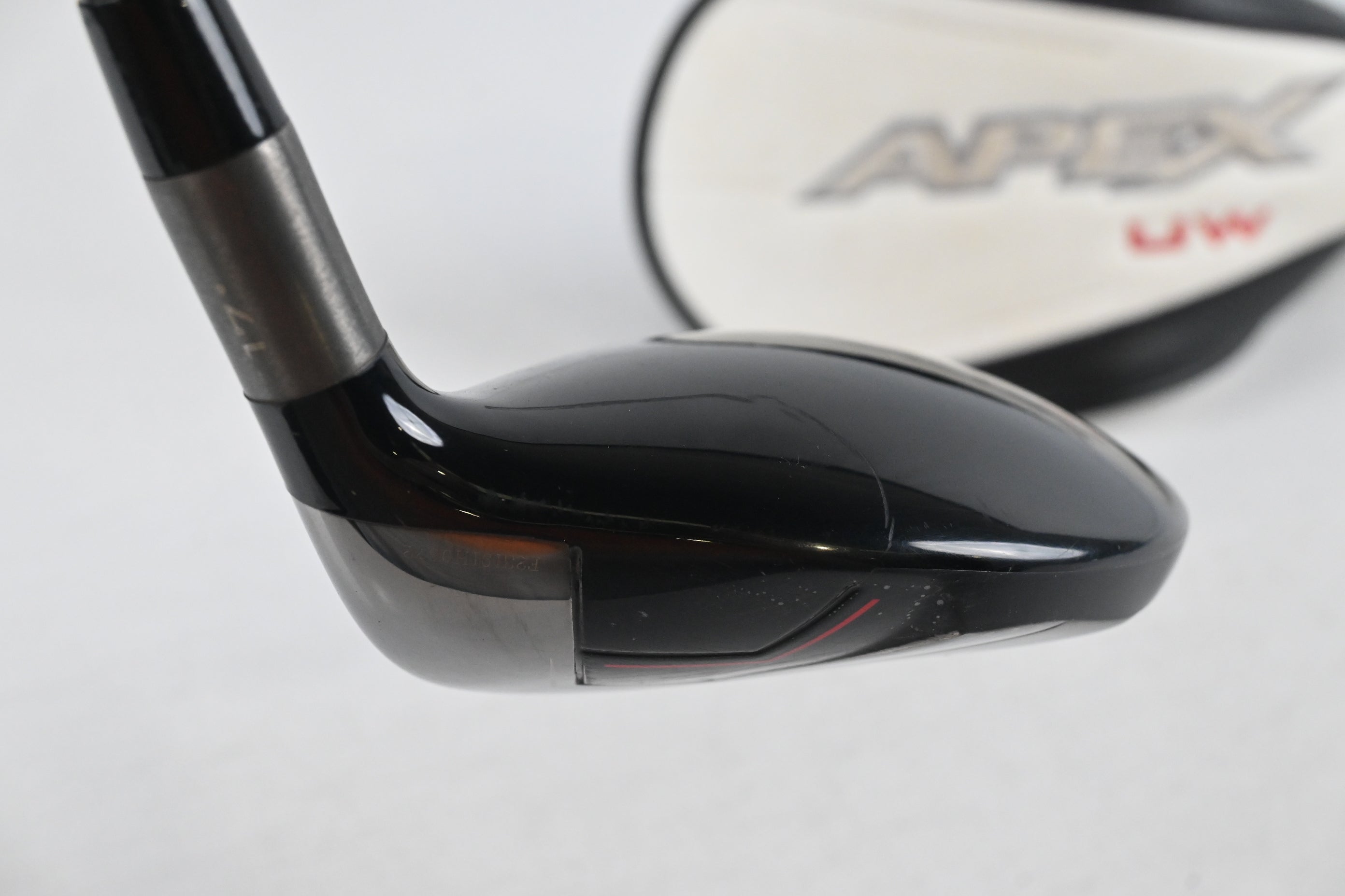 Callaway Apex UW 24 #2 Hybrid / 17 Degree / Stiff Flex MMT Black 70 Shaft