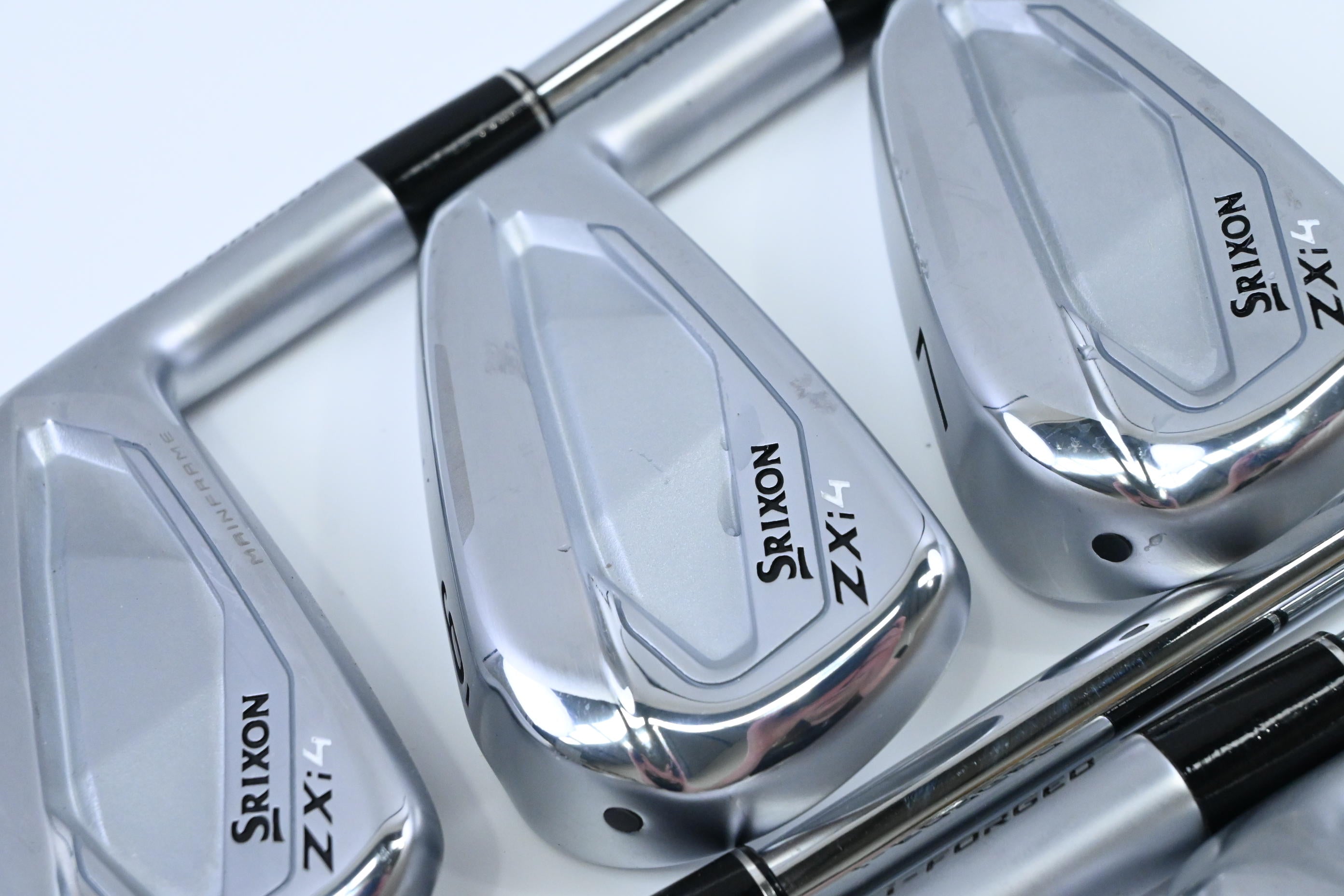Srixon ZXi4 Irons / 5-PW+AW / Regular Flex NS Pro 950 GH Neo Shafts