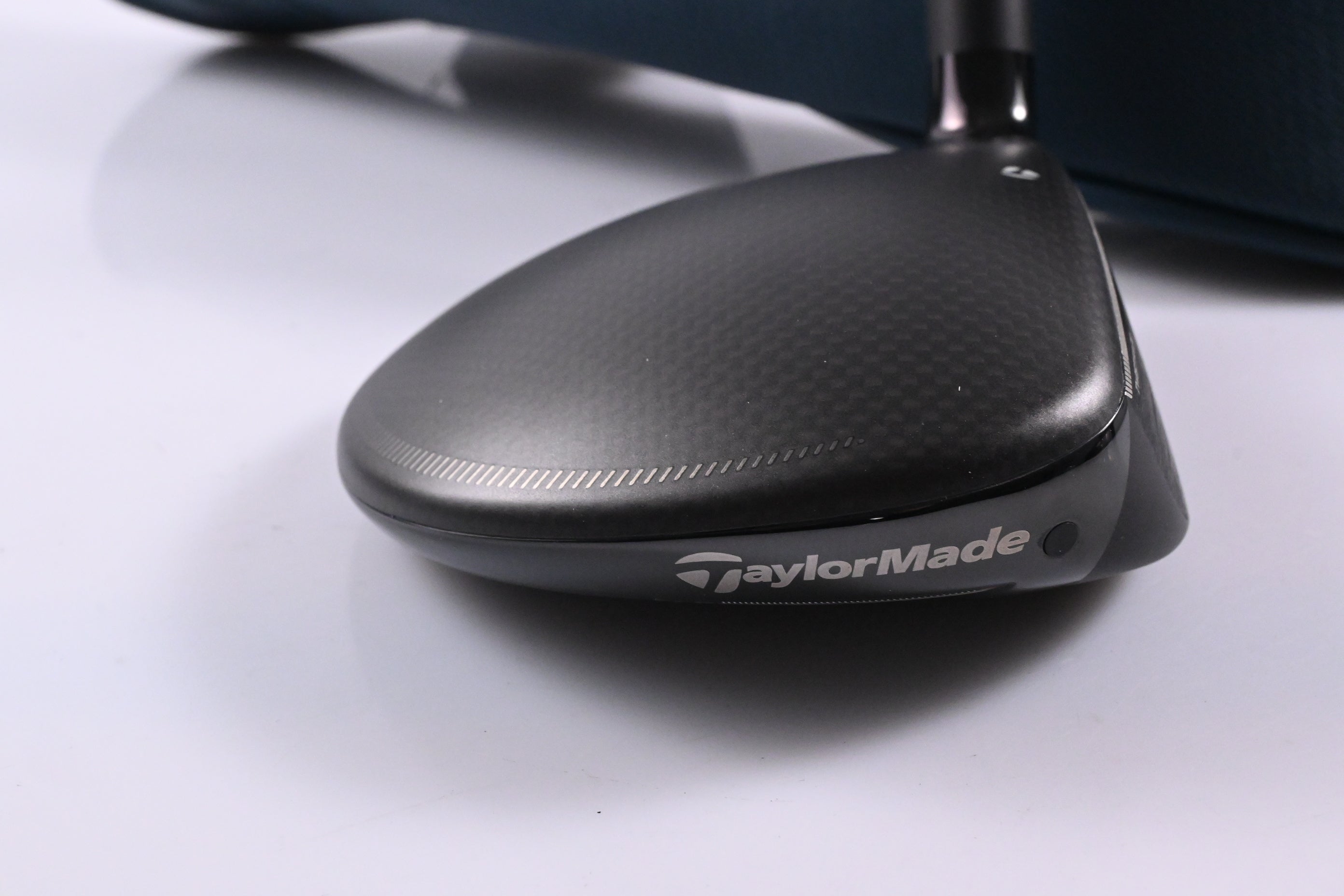 Ladies Taylormade Qi4D Max Lite #5 Wood / 18 Degree / Ladies REAX 40 Shaft