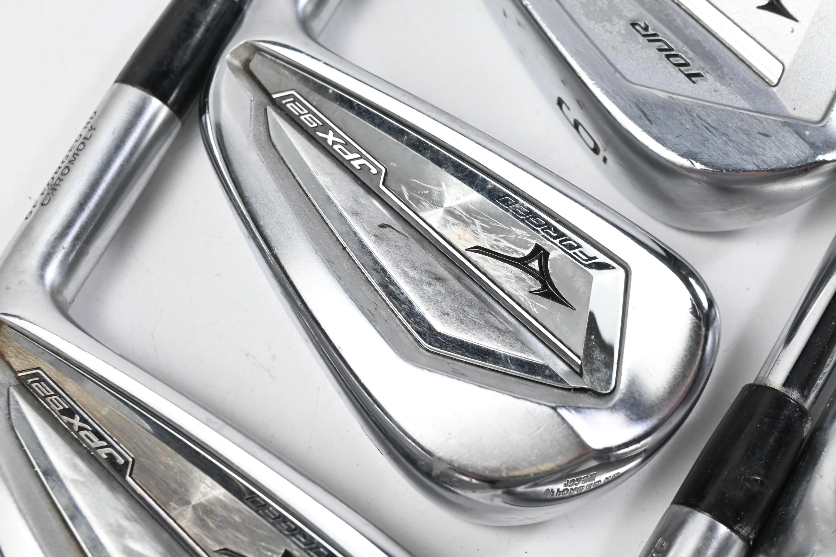 Mizuno JPX 921 Tour/Forged Combo Irons / 4-PW+GW / X Flex Dynamic Gold Tour
